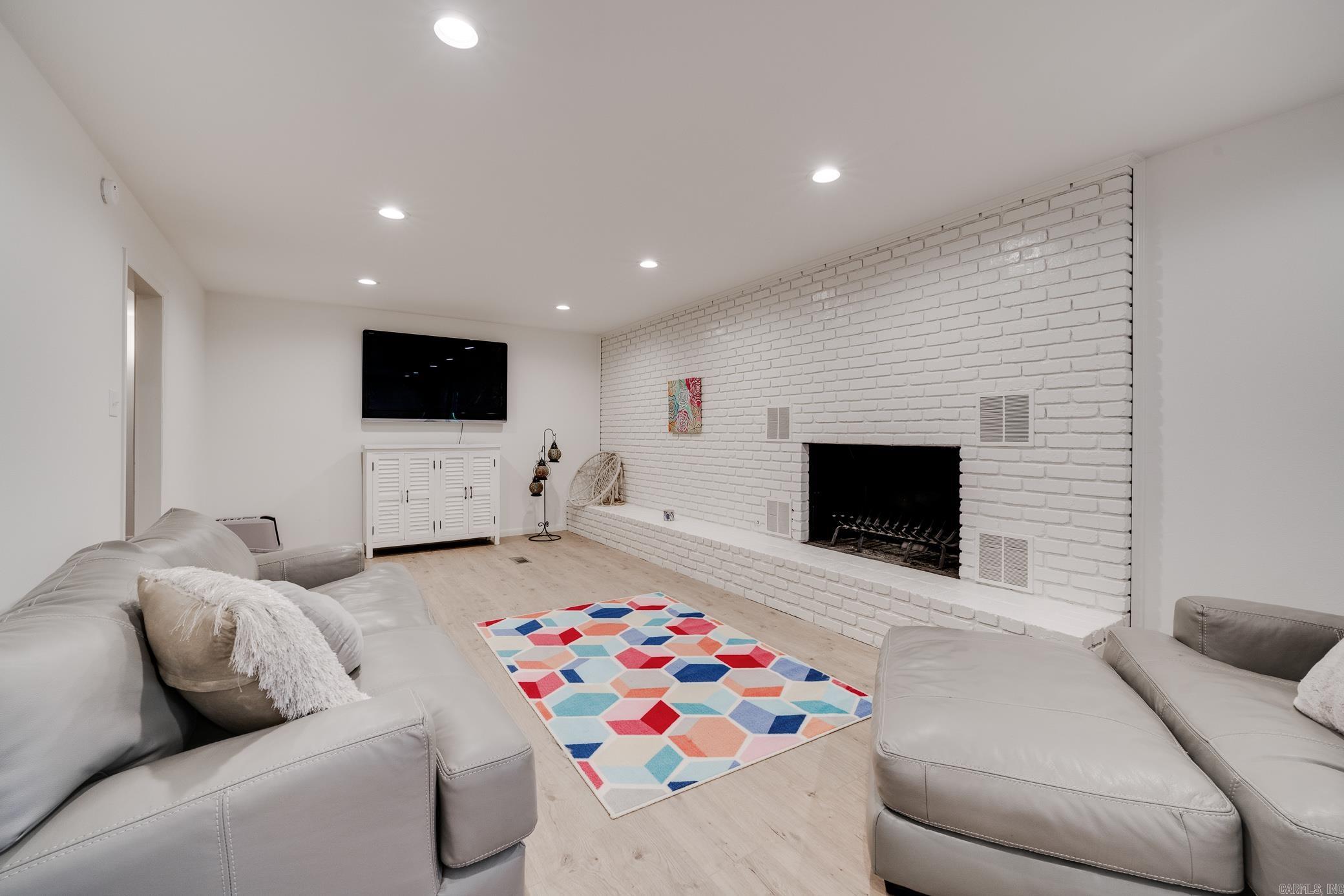 1607 Garland Avenue