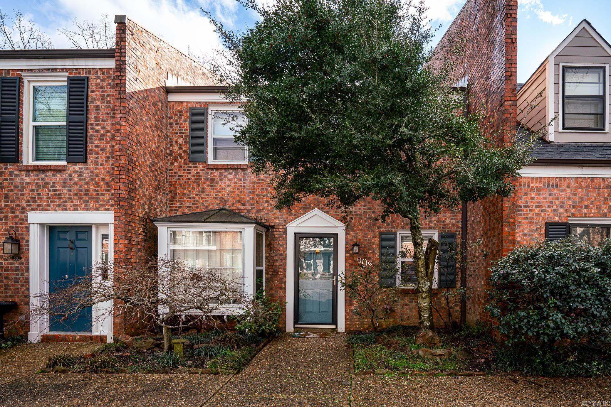 2200 Andover #902 Court Unit: 902