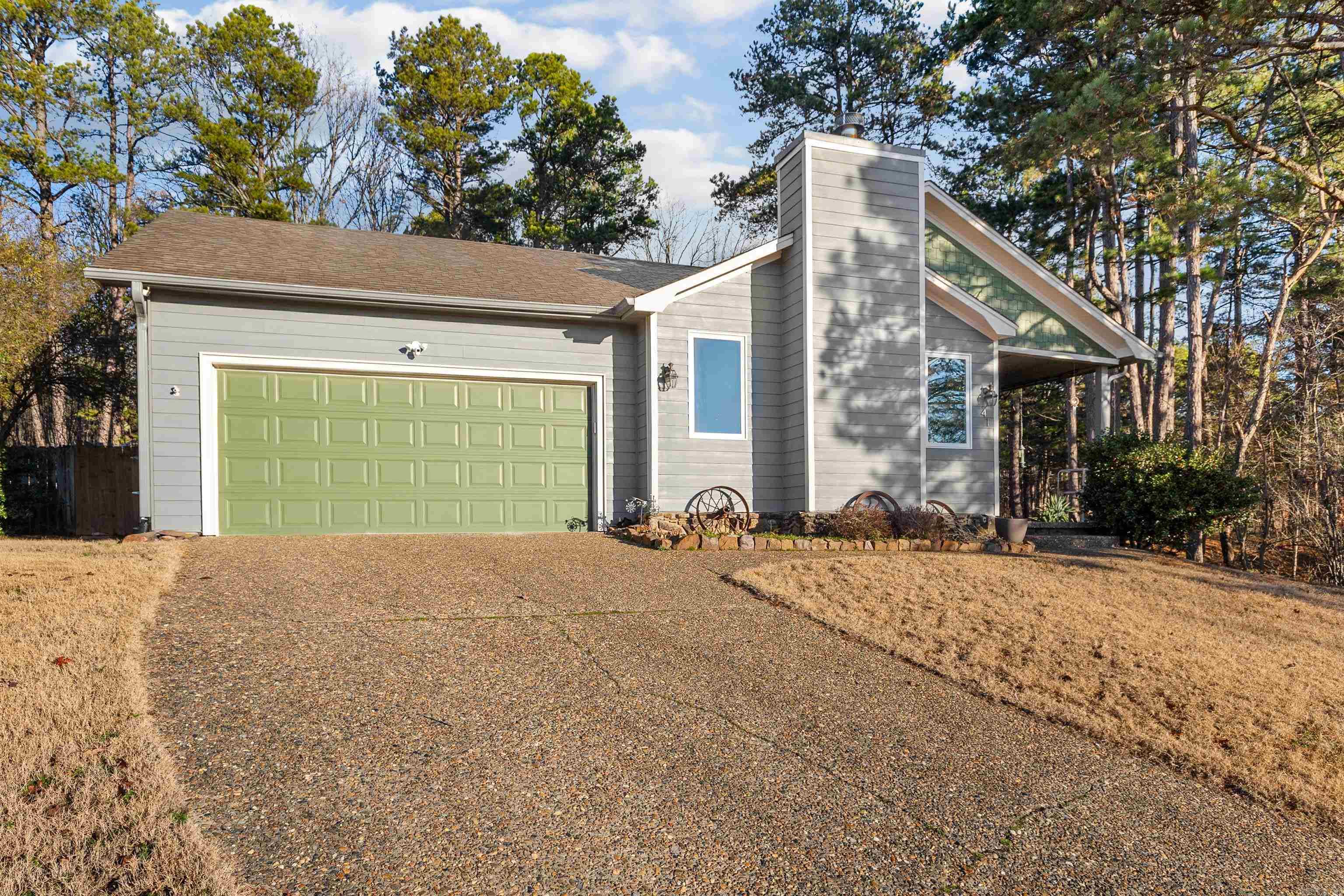 41 Hightrail Drive