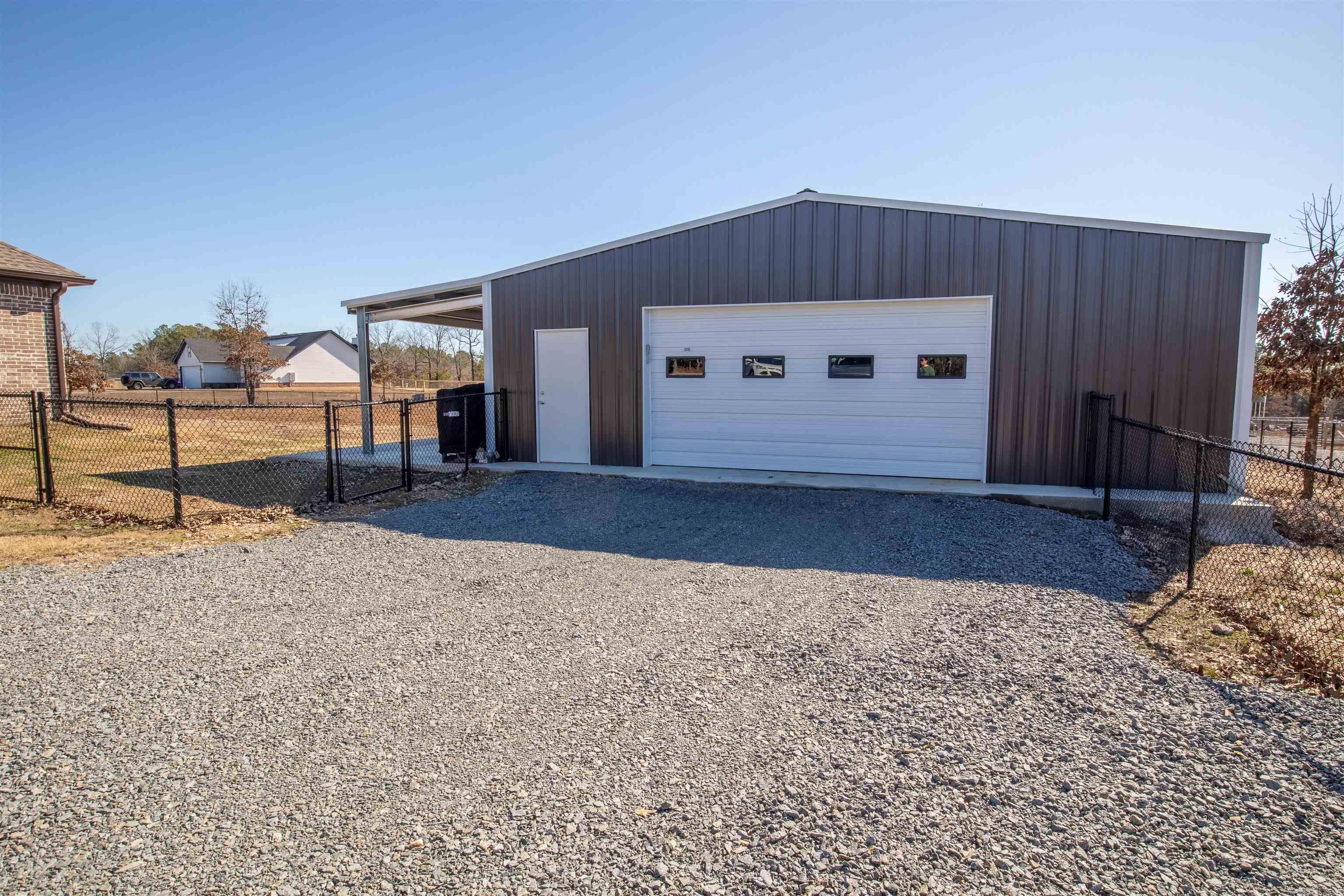 10447 HWY 298