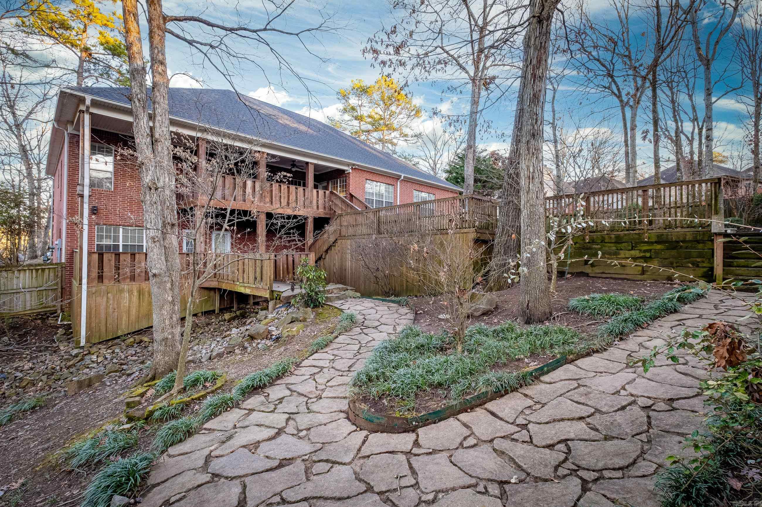 8 Carriage Creek Drive