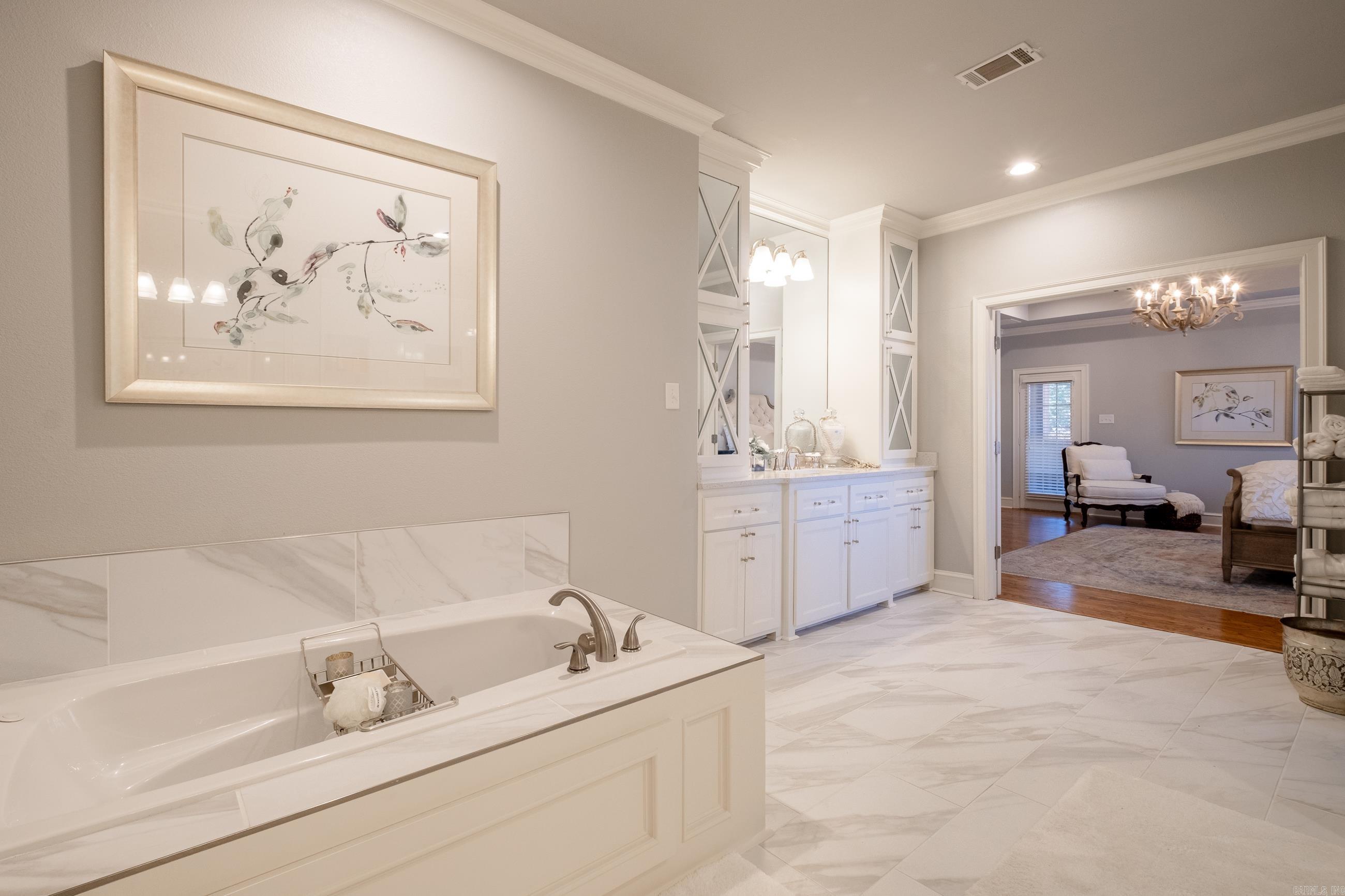 8 Carriage Creek Drive