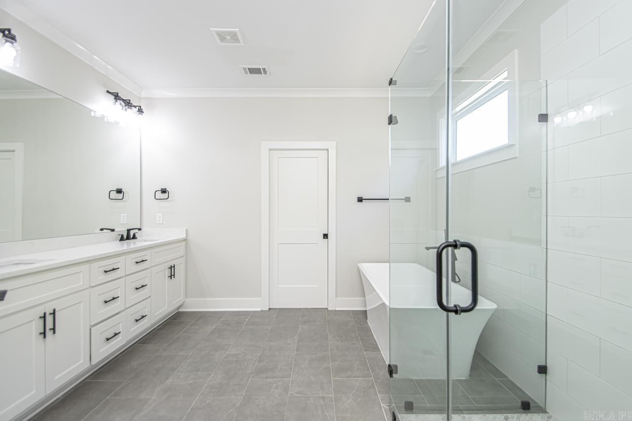 1081 Essex Drive