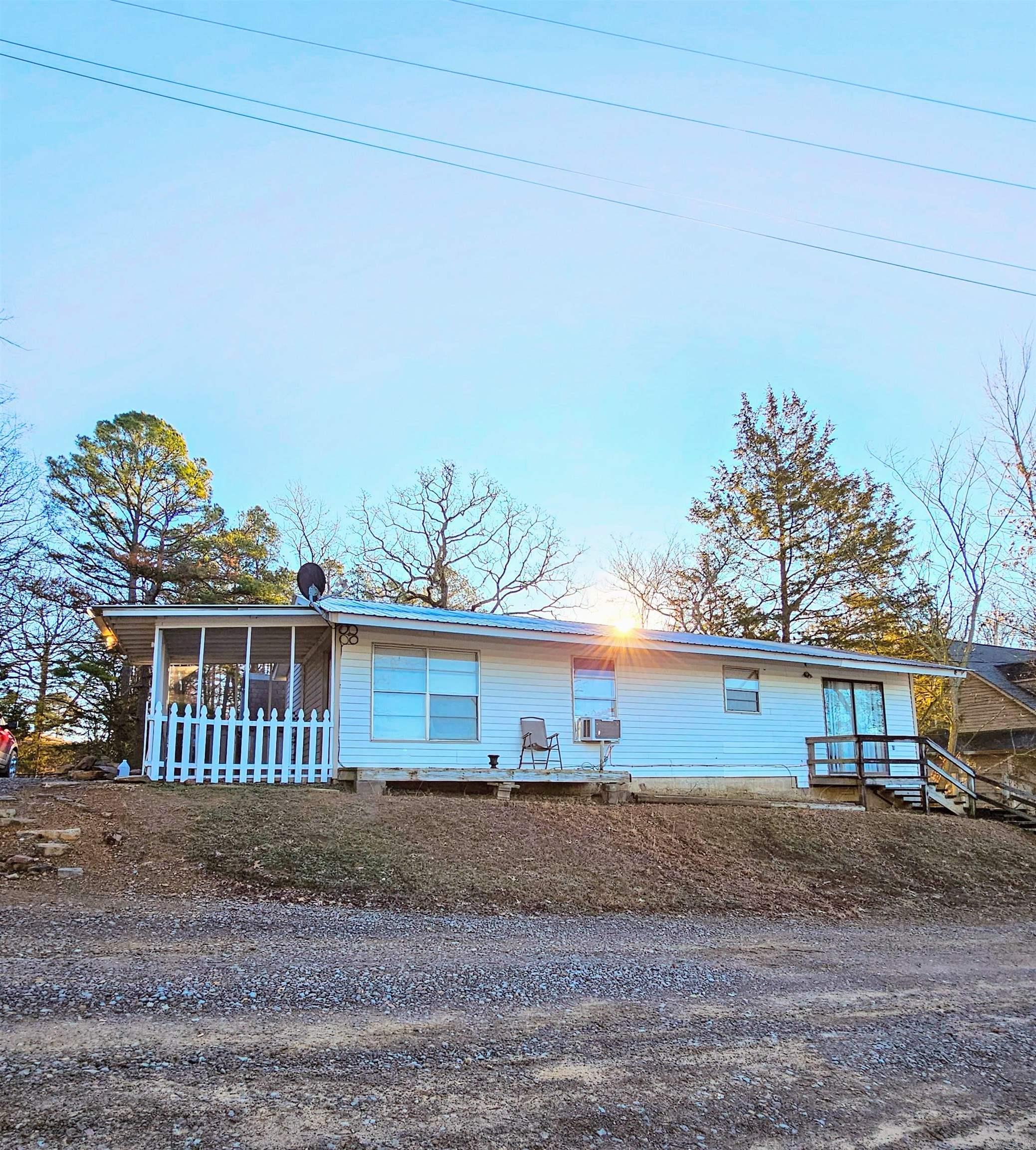 42 Crow Road