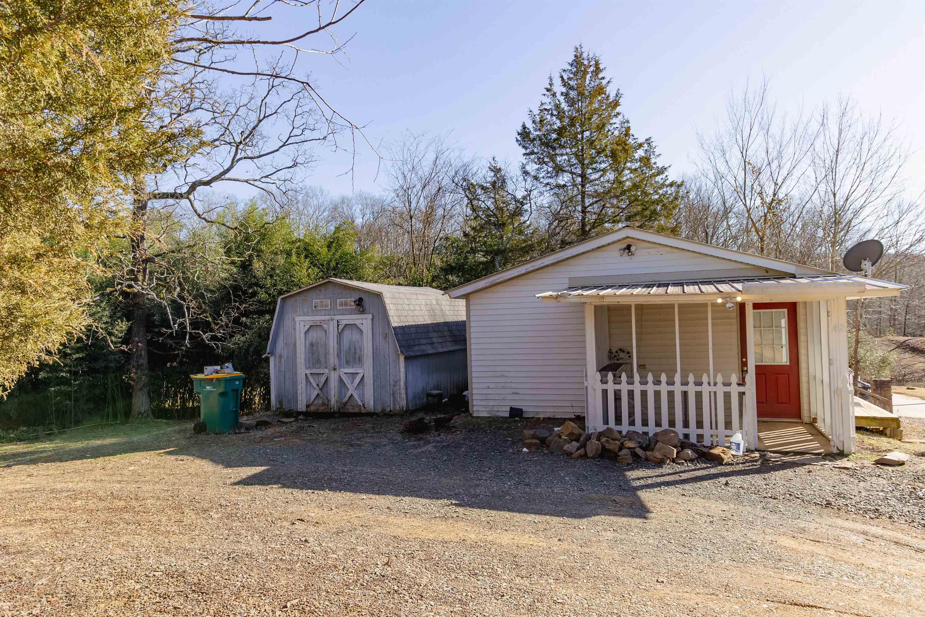 42 Crow Road