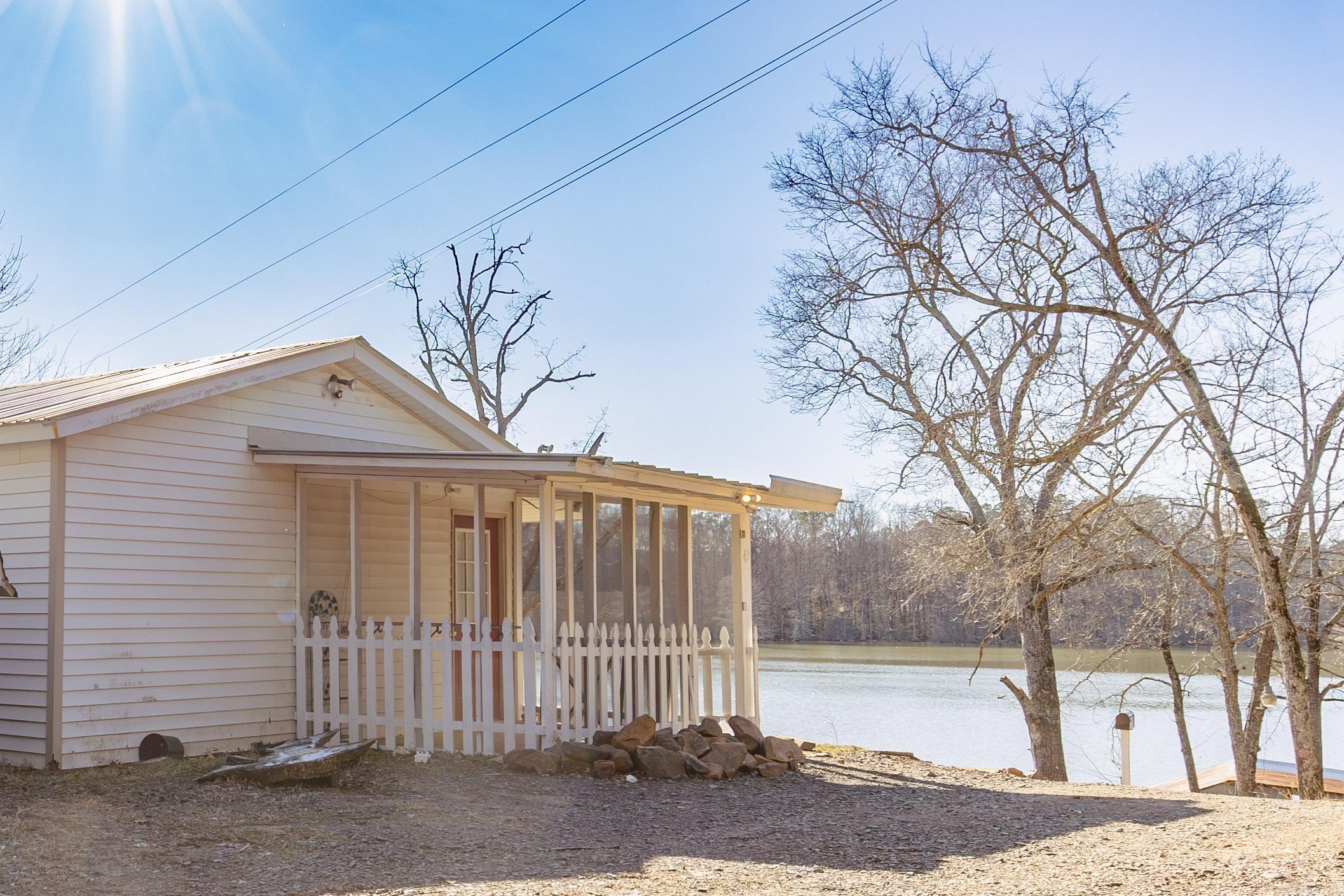 42 Crow Road