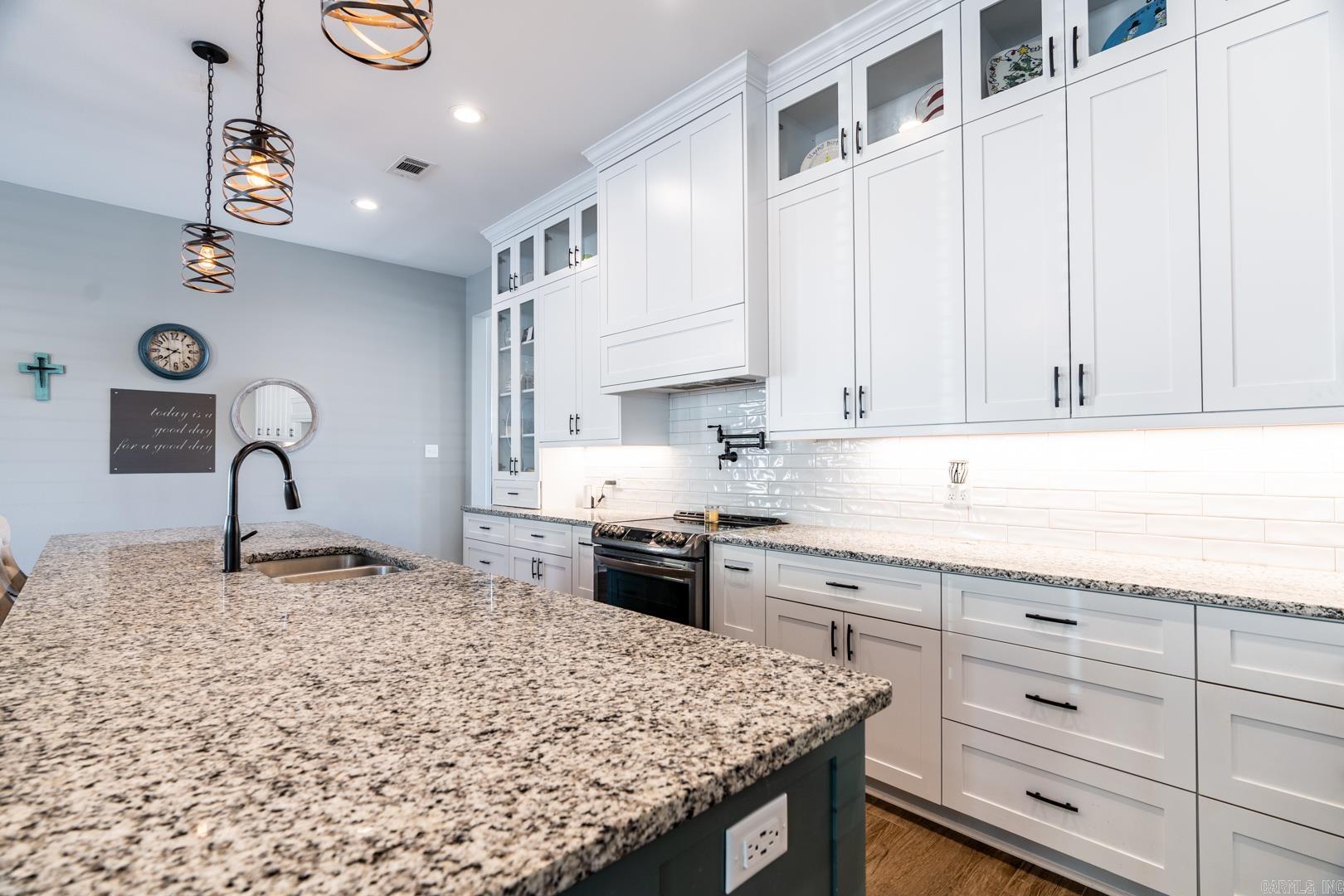 1284 Westcliffe Drive