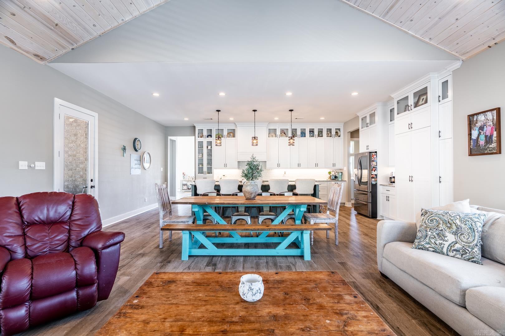 1284 Westcliffe Drive