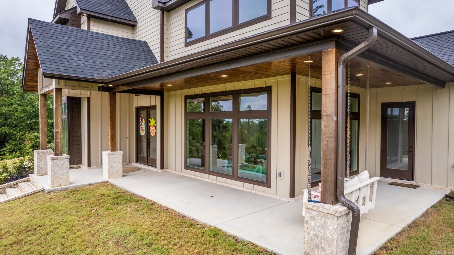 1284 Westcliffe Drive