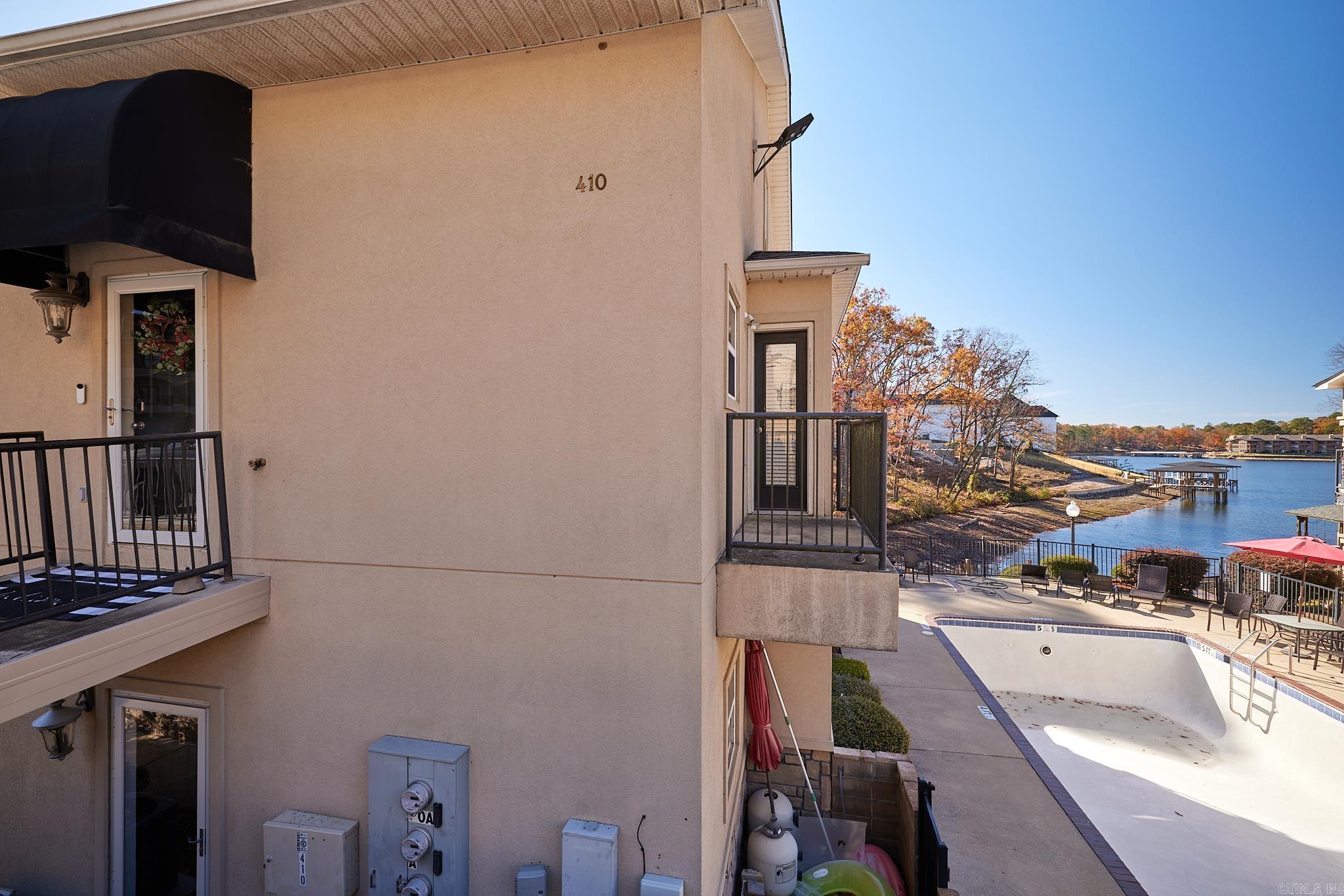 410 Halteria Ln Unit: B