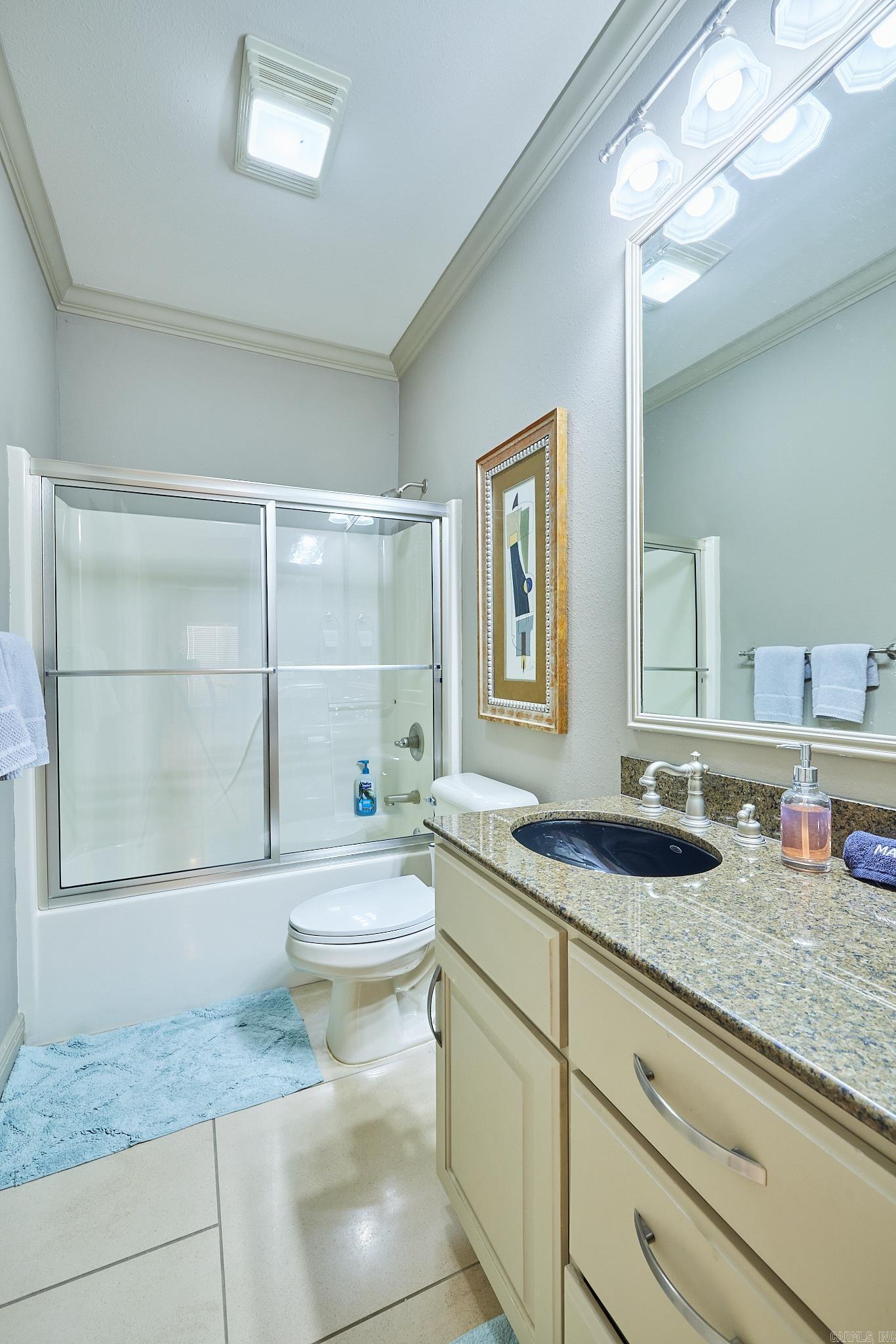 410 Halteria Ln Unit: B