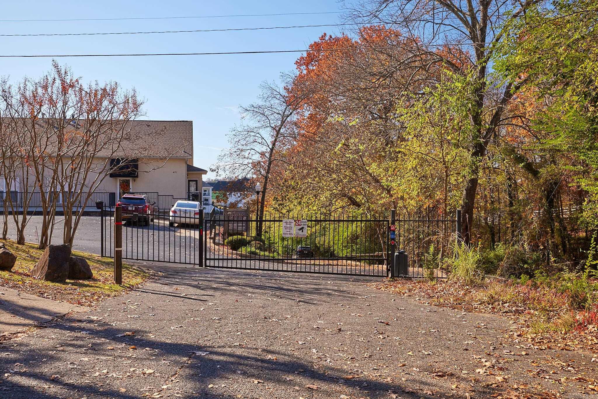 410 Halteria Ln Unit: B