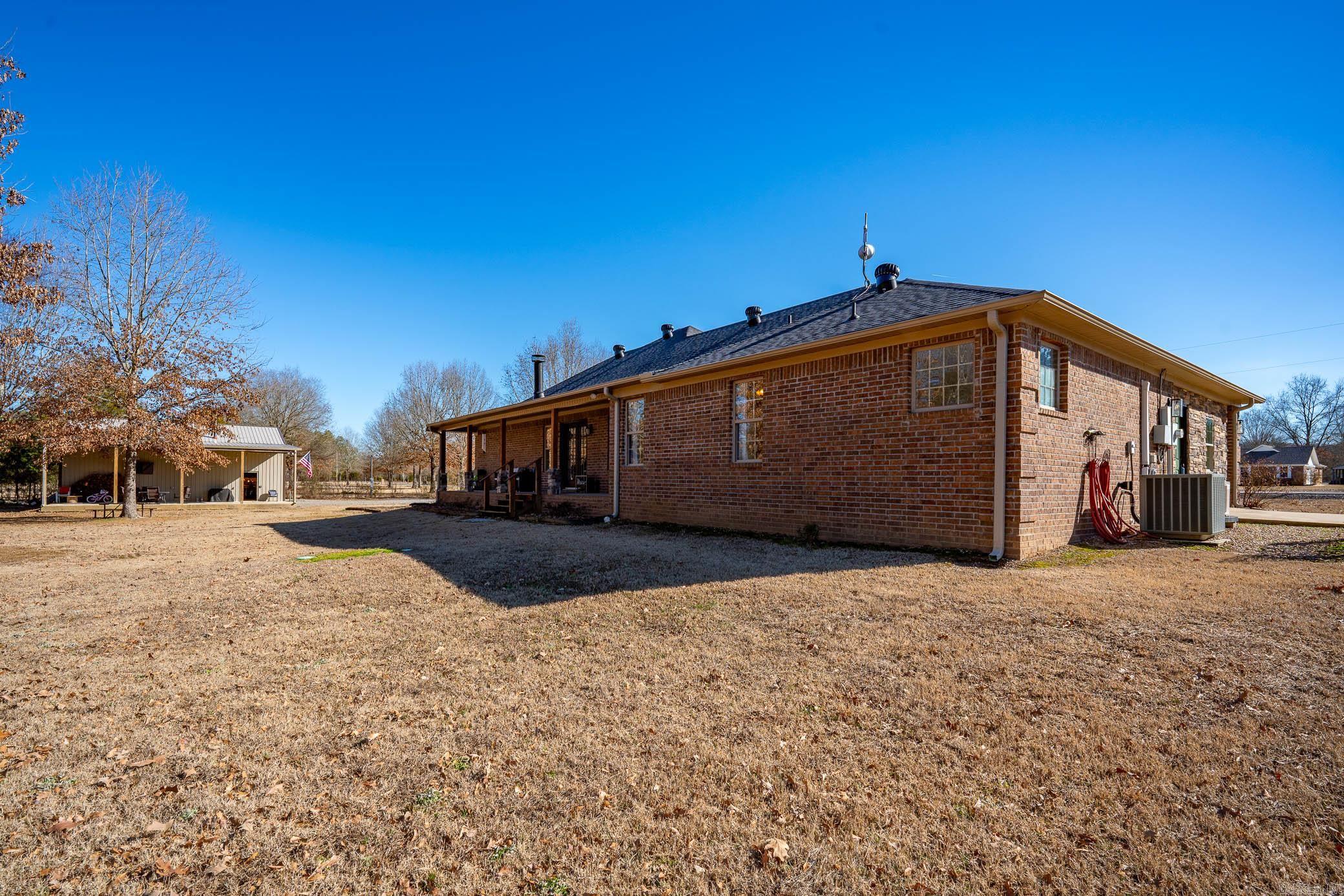 24 Arnoldsburg Road