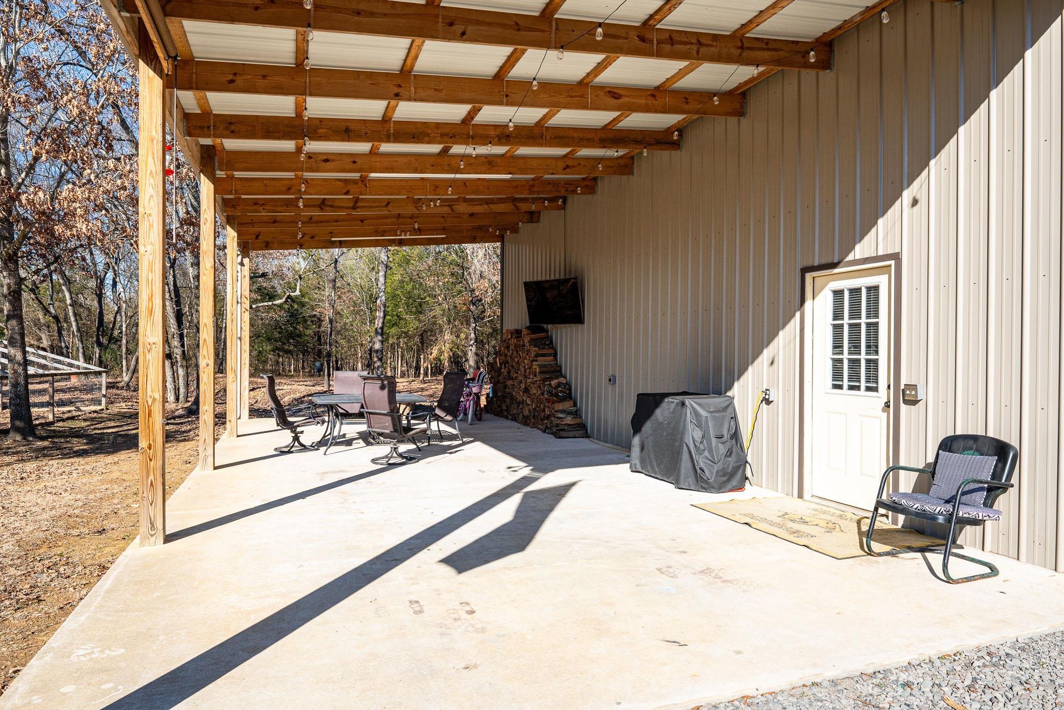 24 Arnoldsburg Road