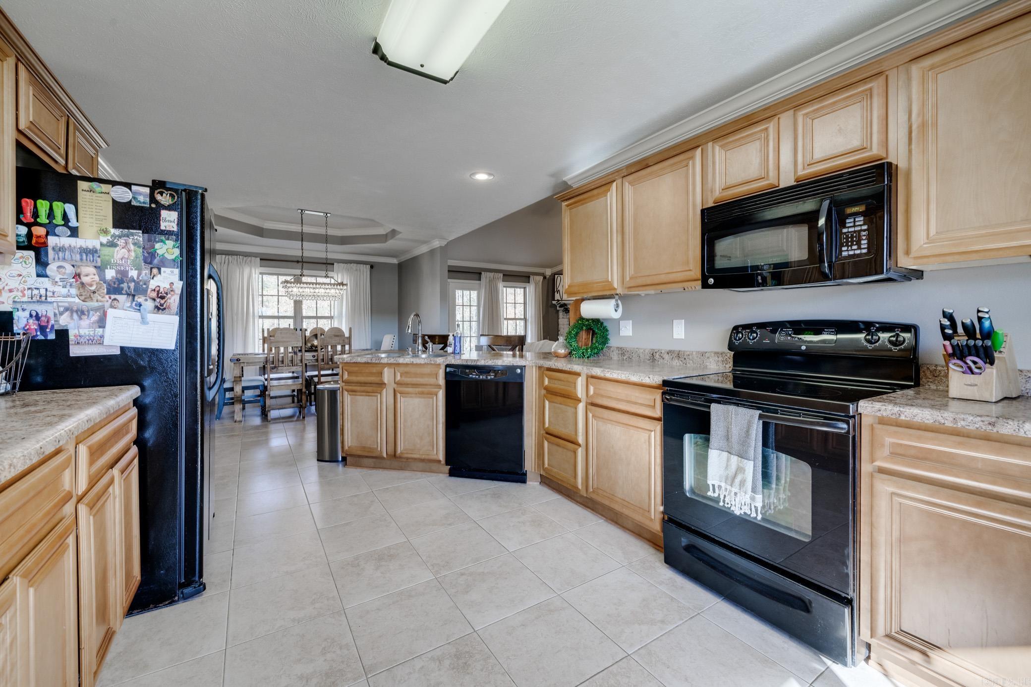 24 Arnoldsburg Road