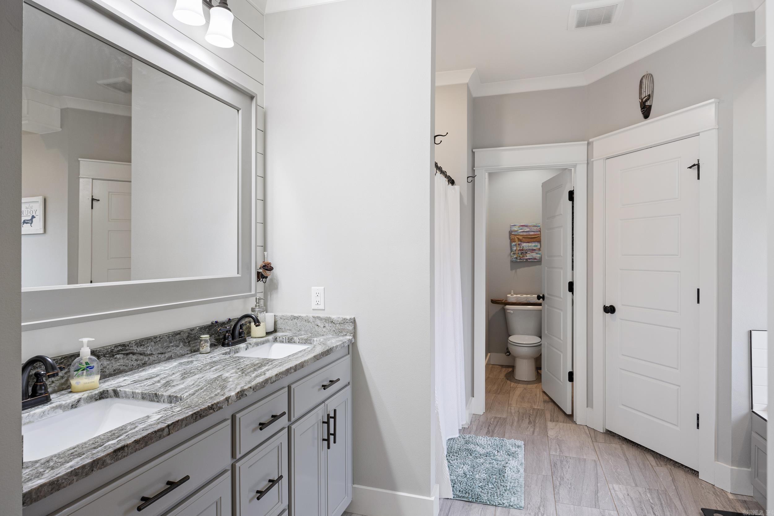 110 Promenade Circle