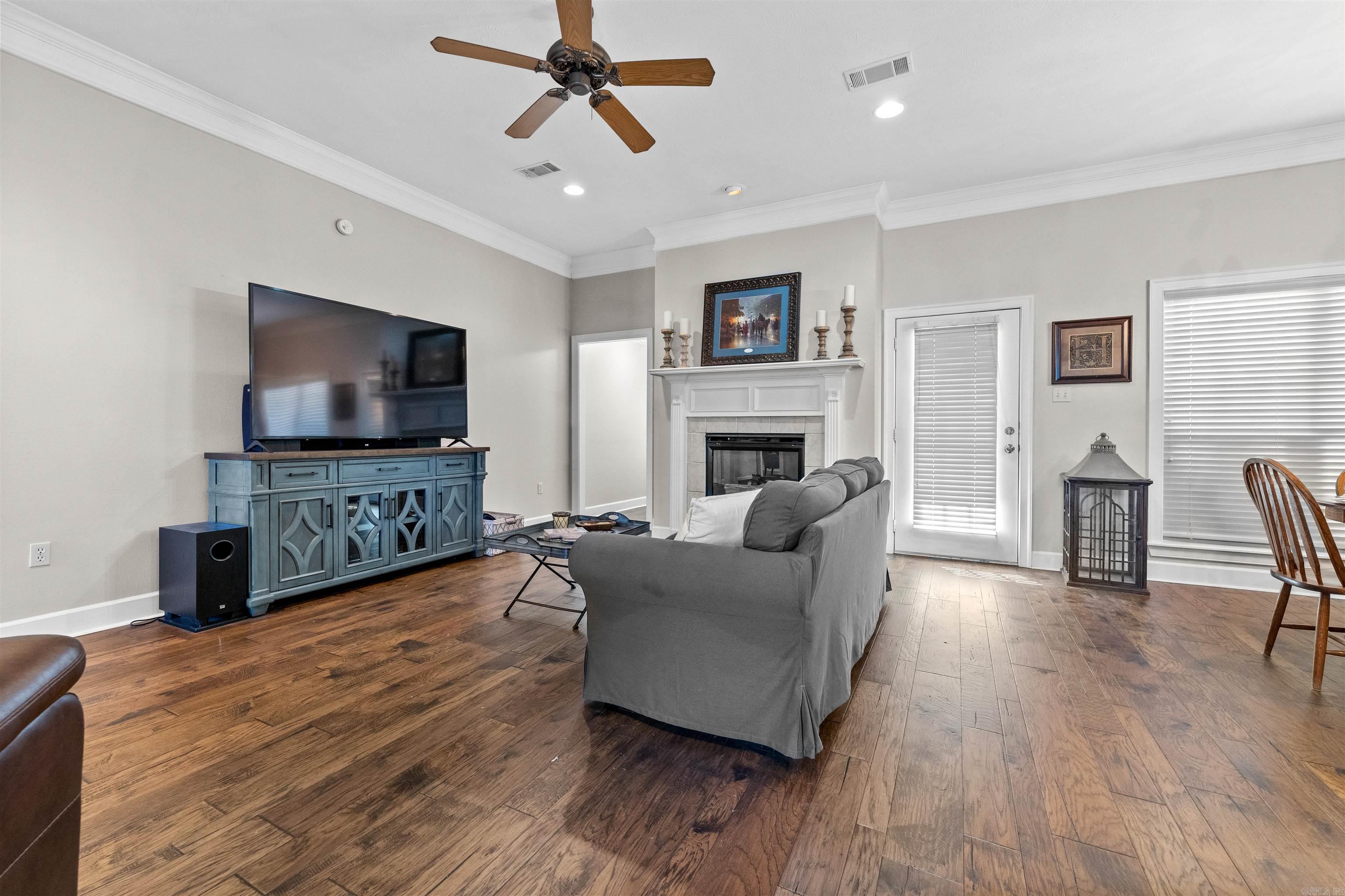 4825 Canal Place