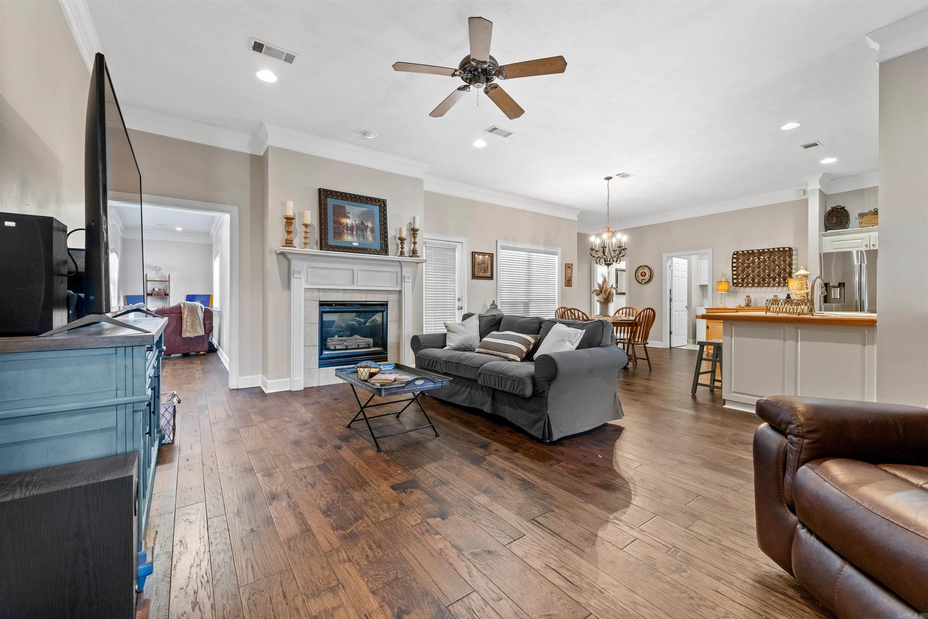 4825 Canal Place