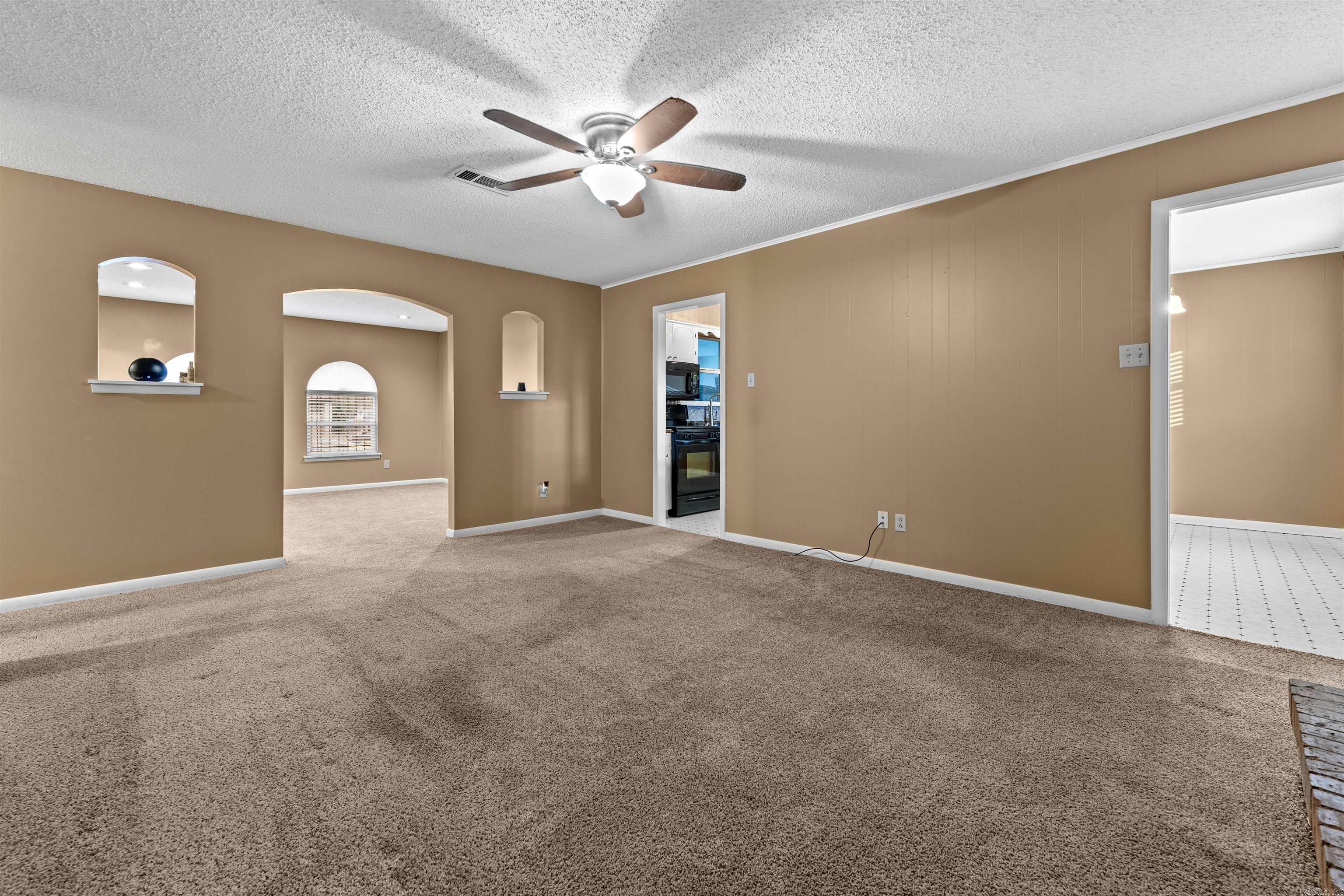 2 Cardinal Valley Drive