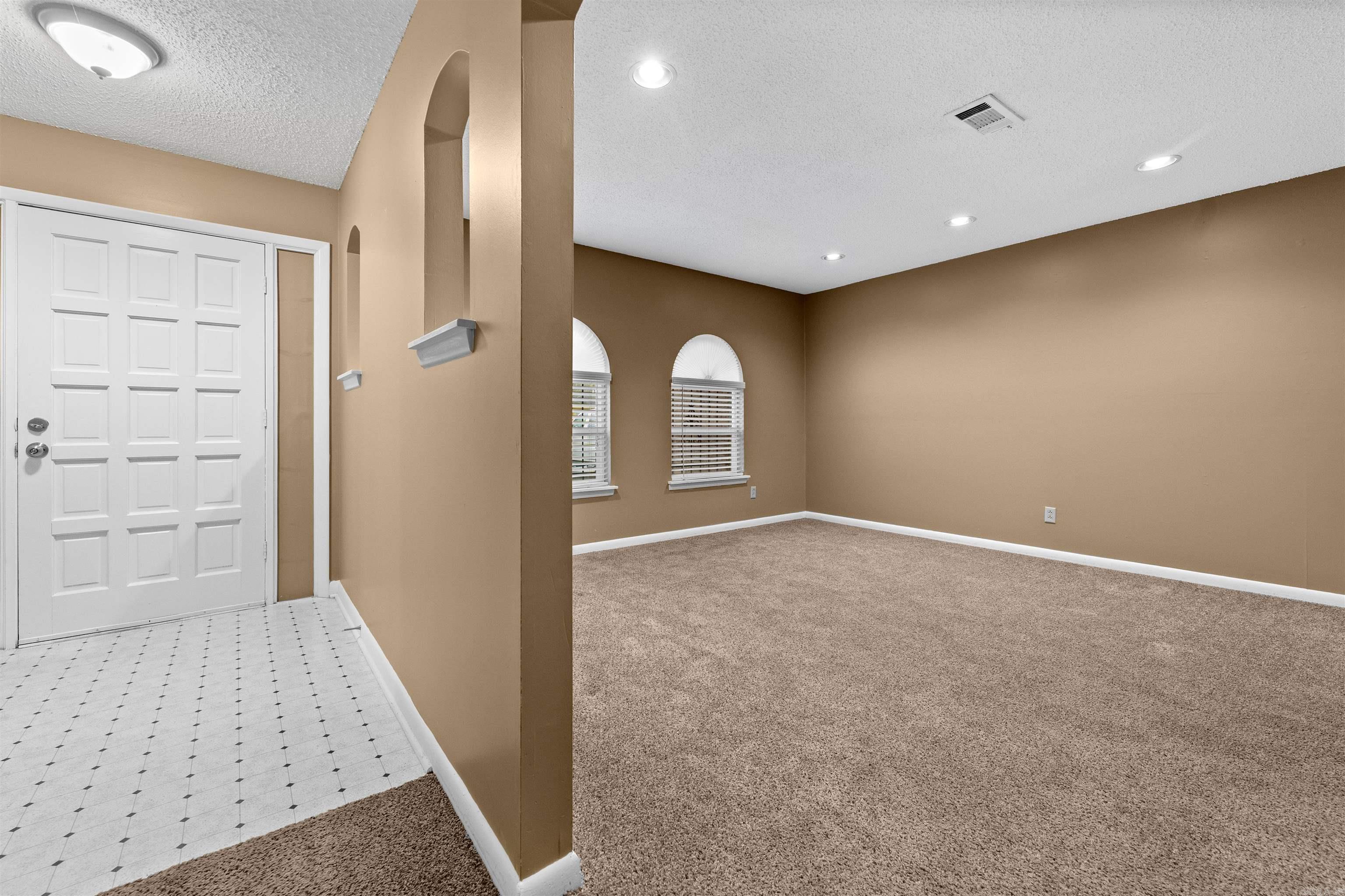 2 Cardinal Valley Drive