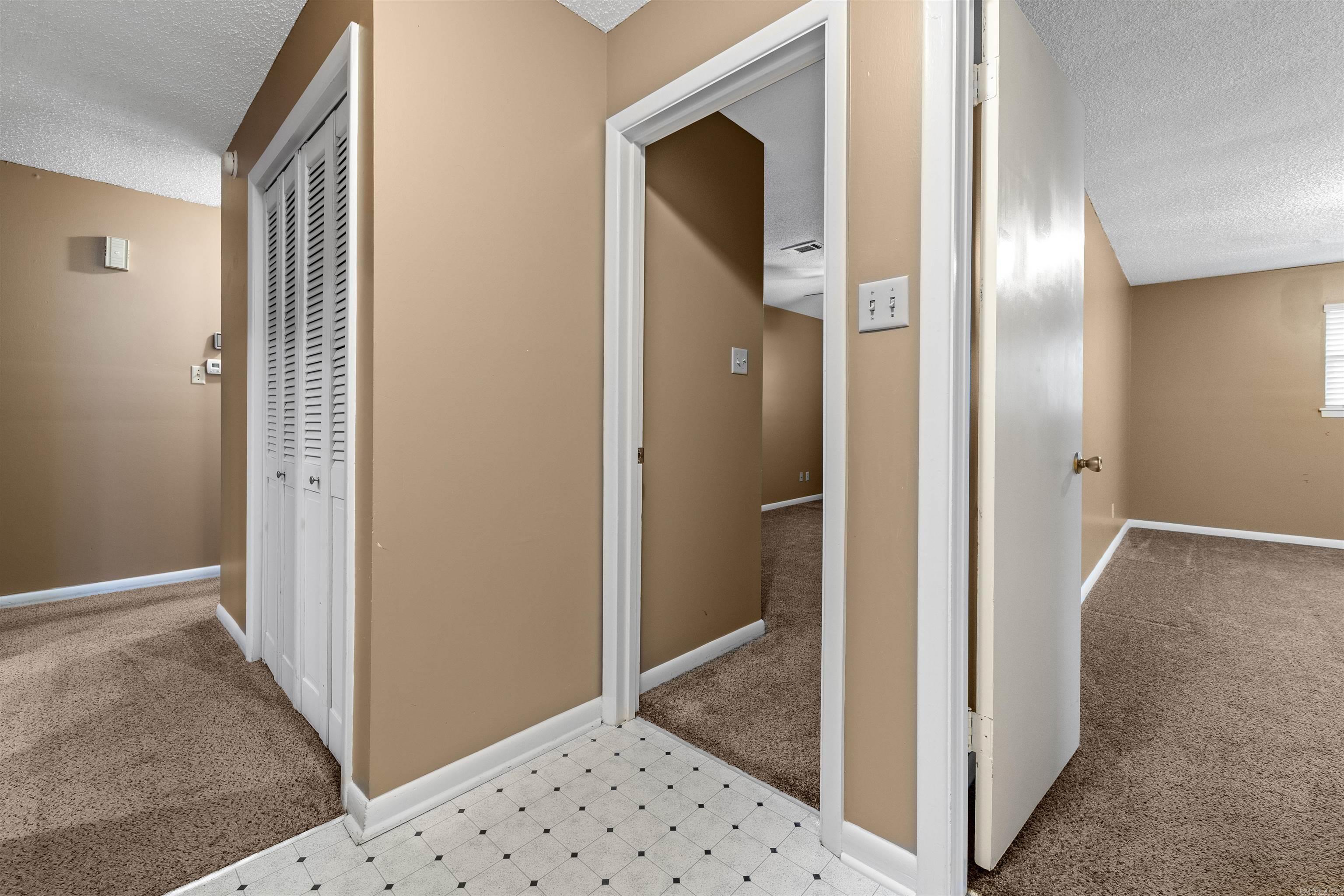 2 Cardinal Valley Drive