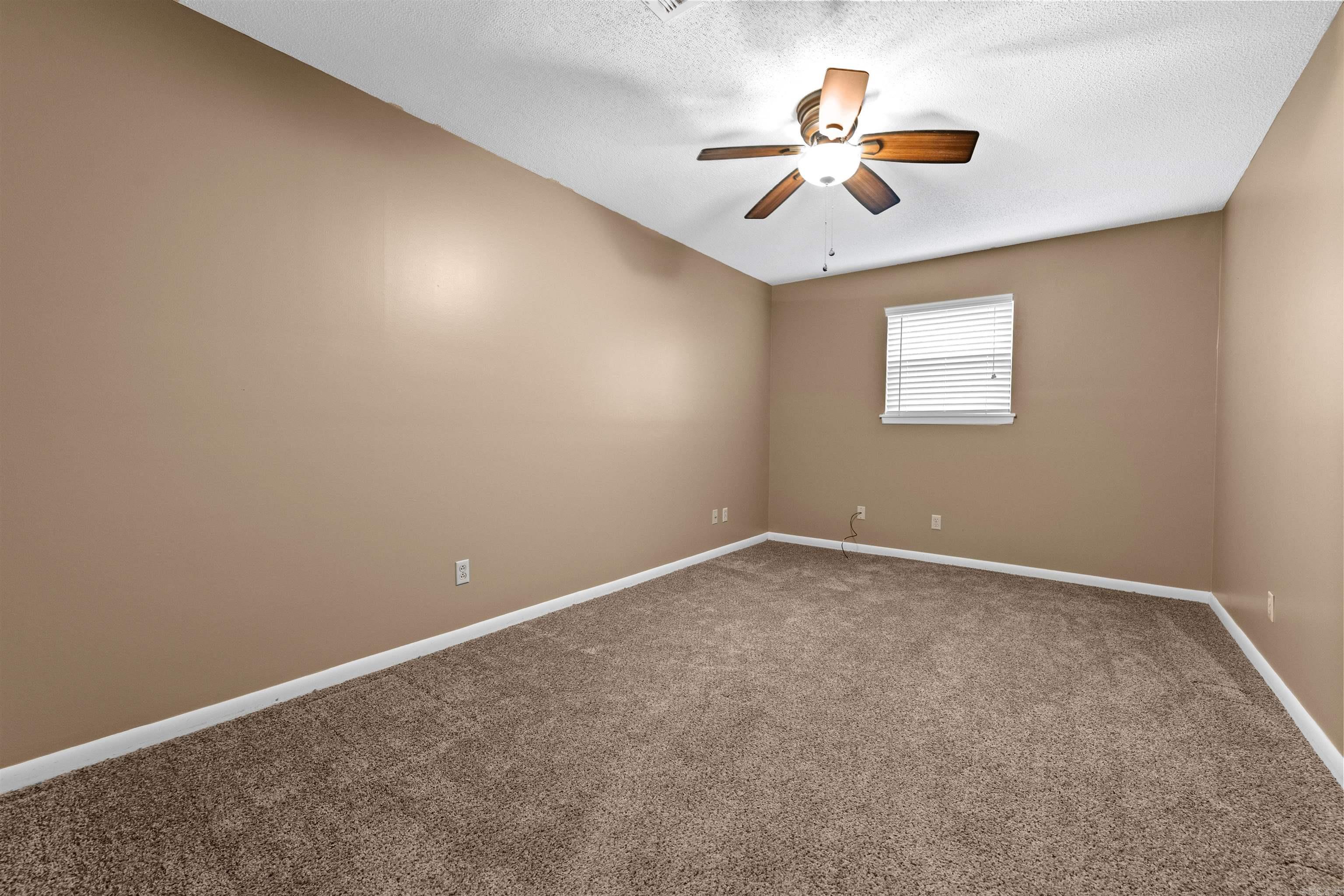 2 Cardinal Valley Drive