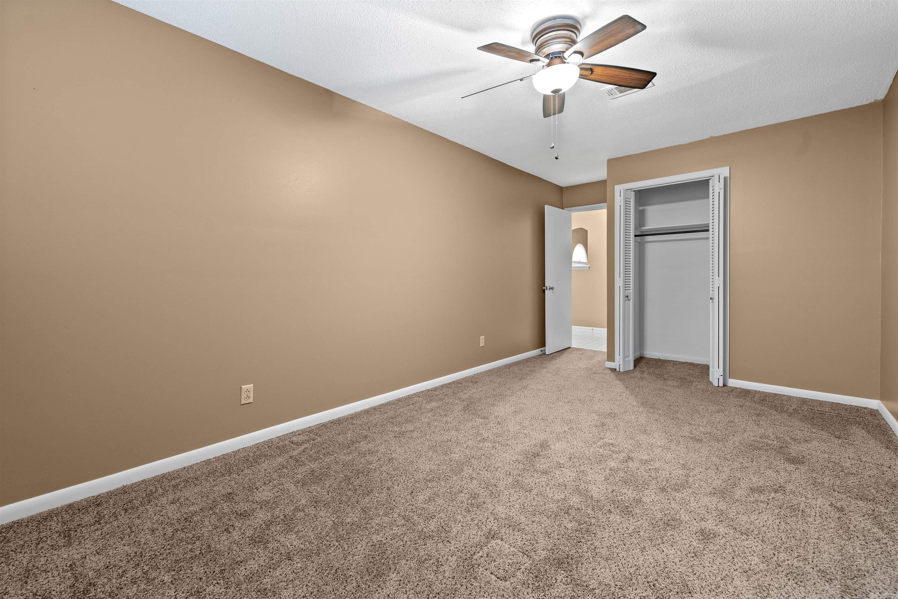 2 Cardinal Valley Drive