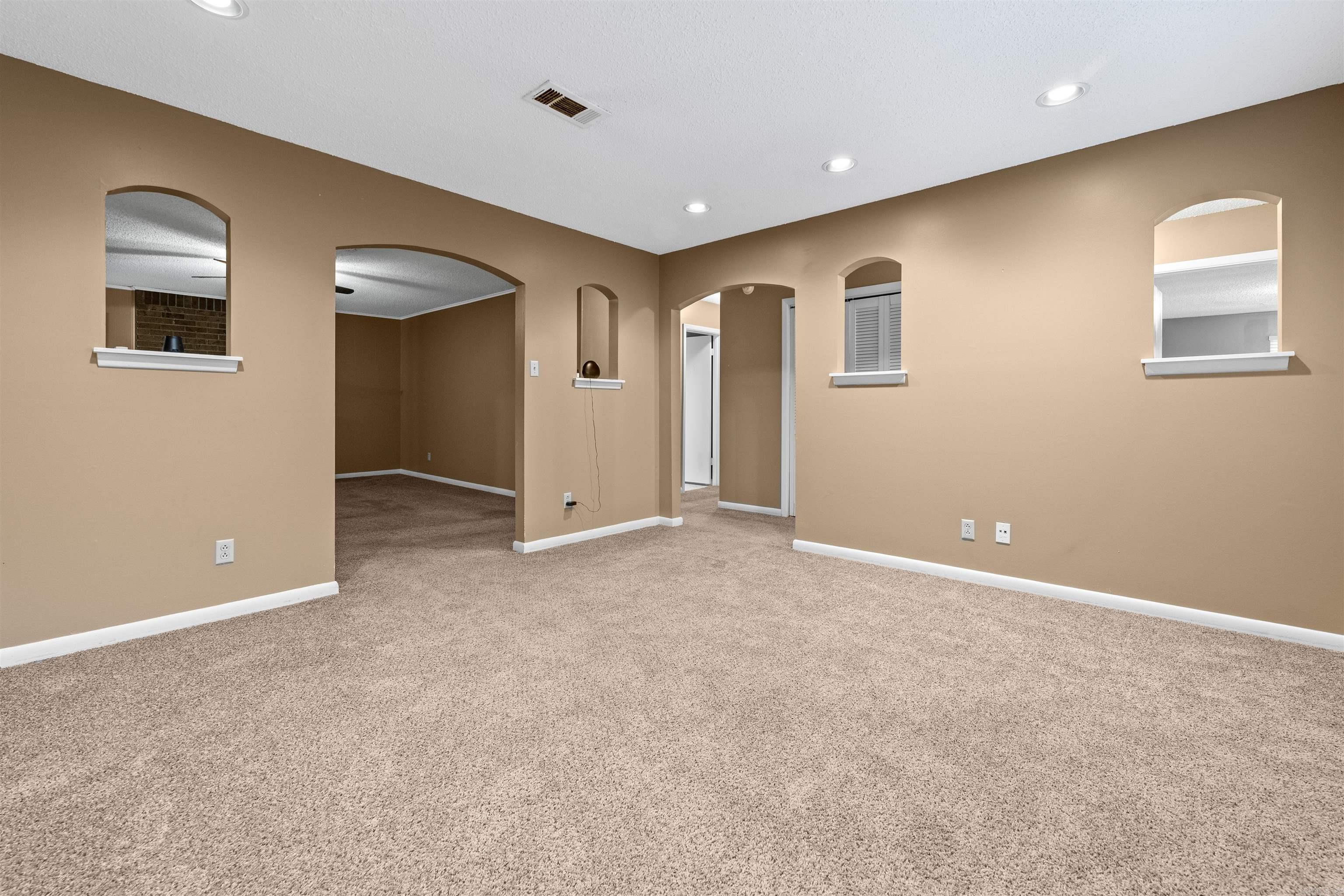2 Cardinal Valley Drive