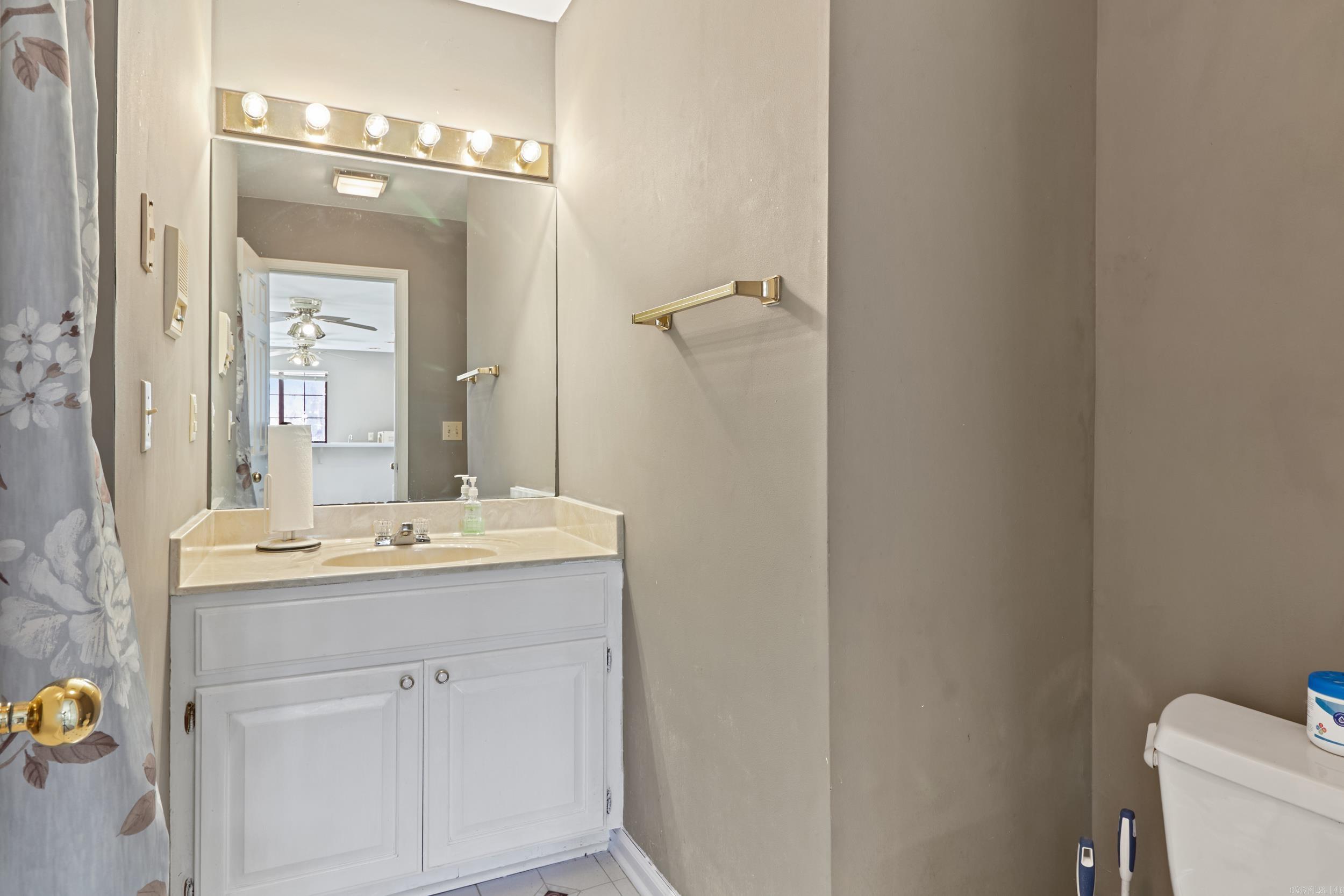 3417 N Rodney Parham