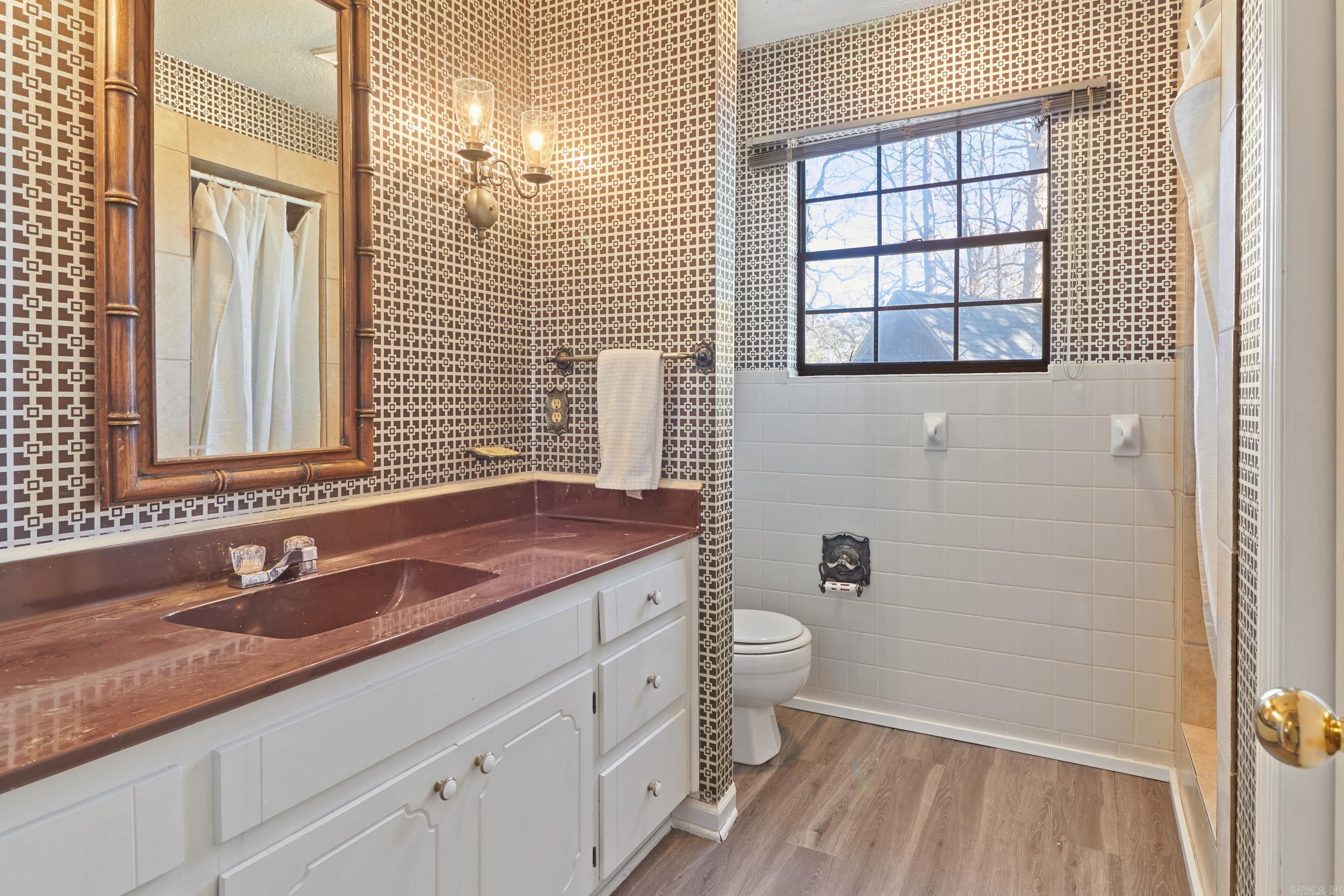 3417 N Rodney Parham