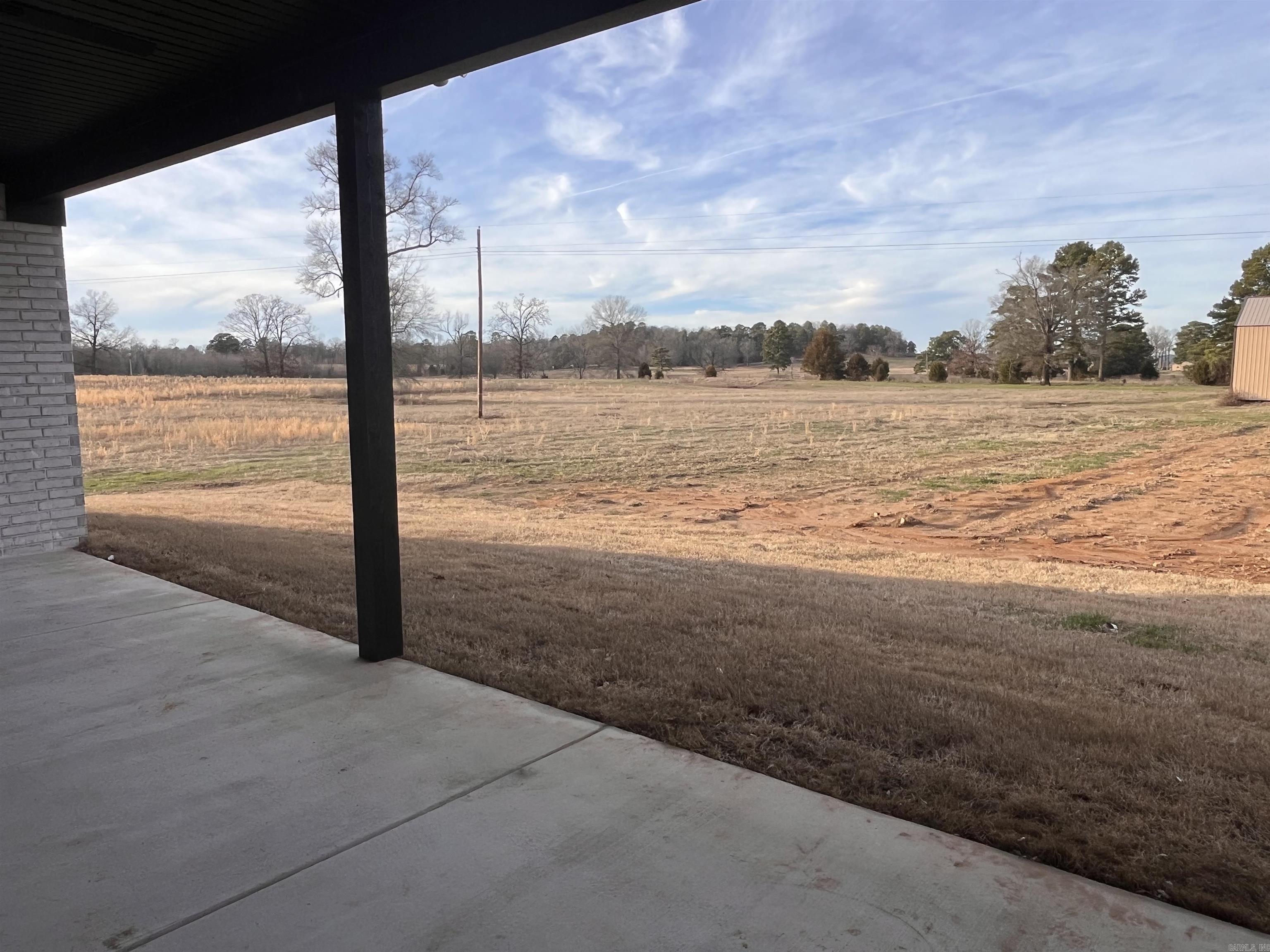 1048 Highway 300