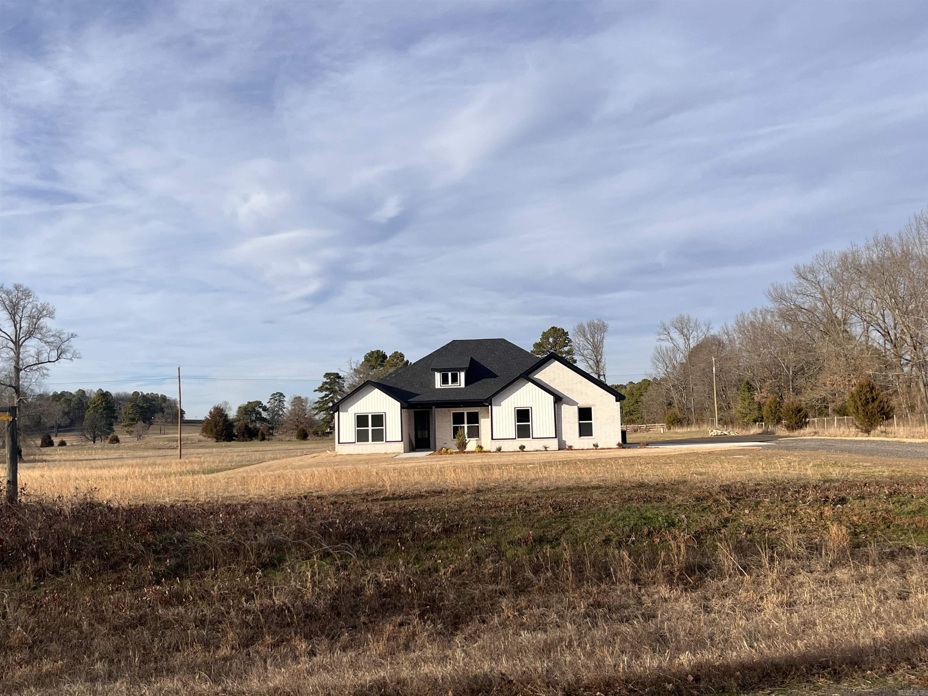 1048 Highway 300