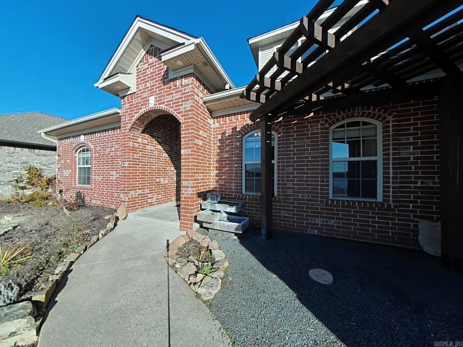 2360 Lakewood Circle