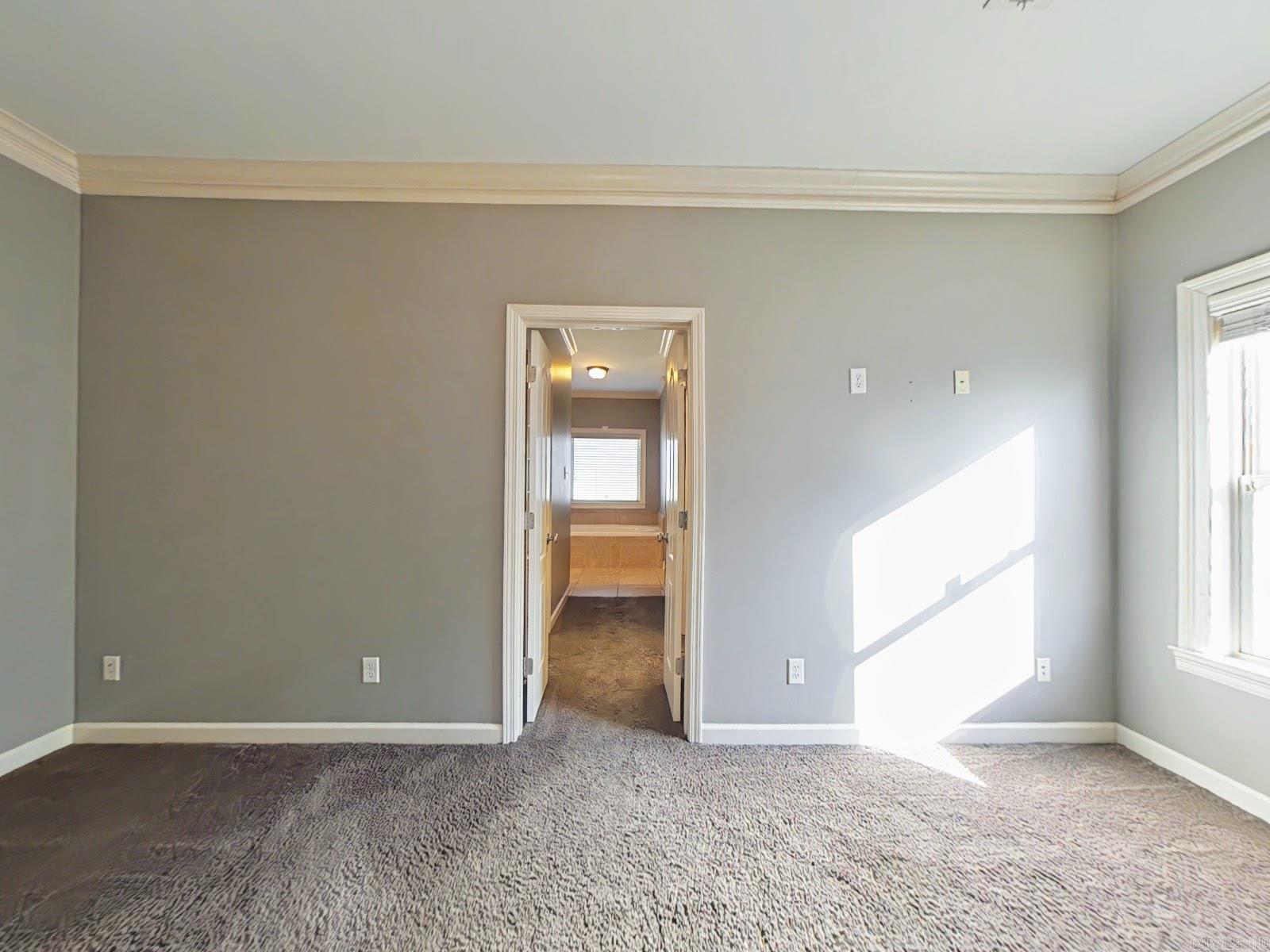 2360 Lakewood Circle