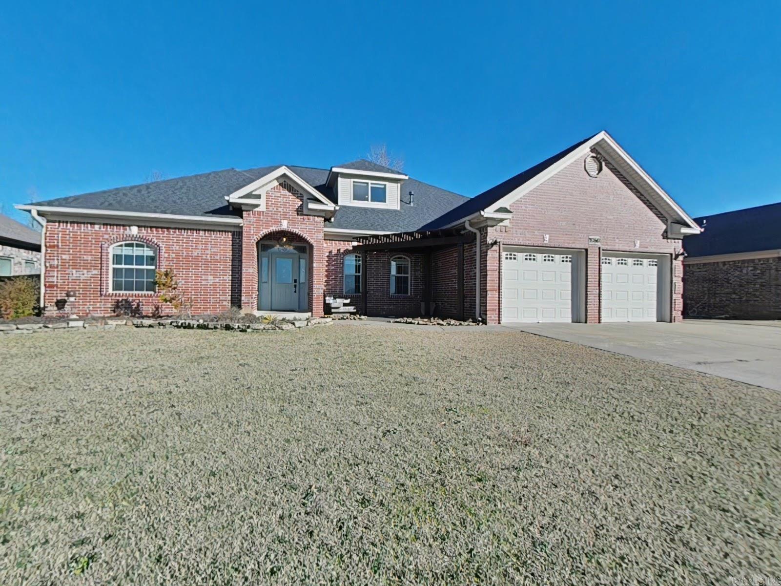 2360 Lakewood Circle