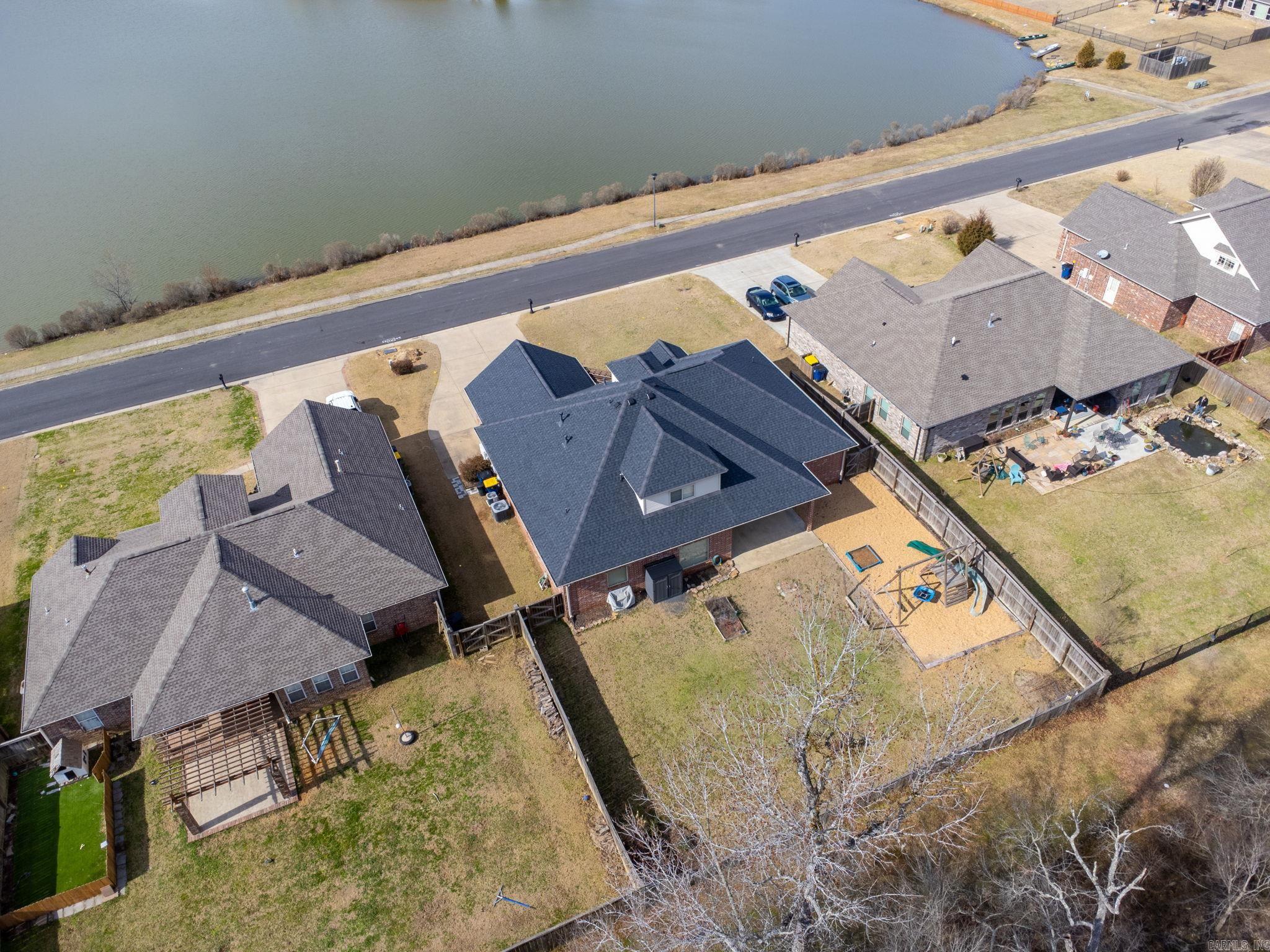 2360 Lakewood Circle