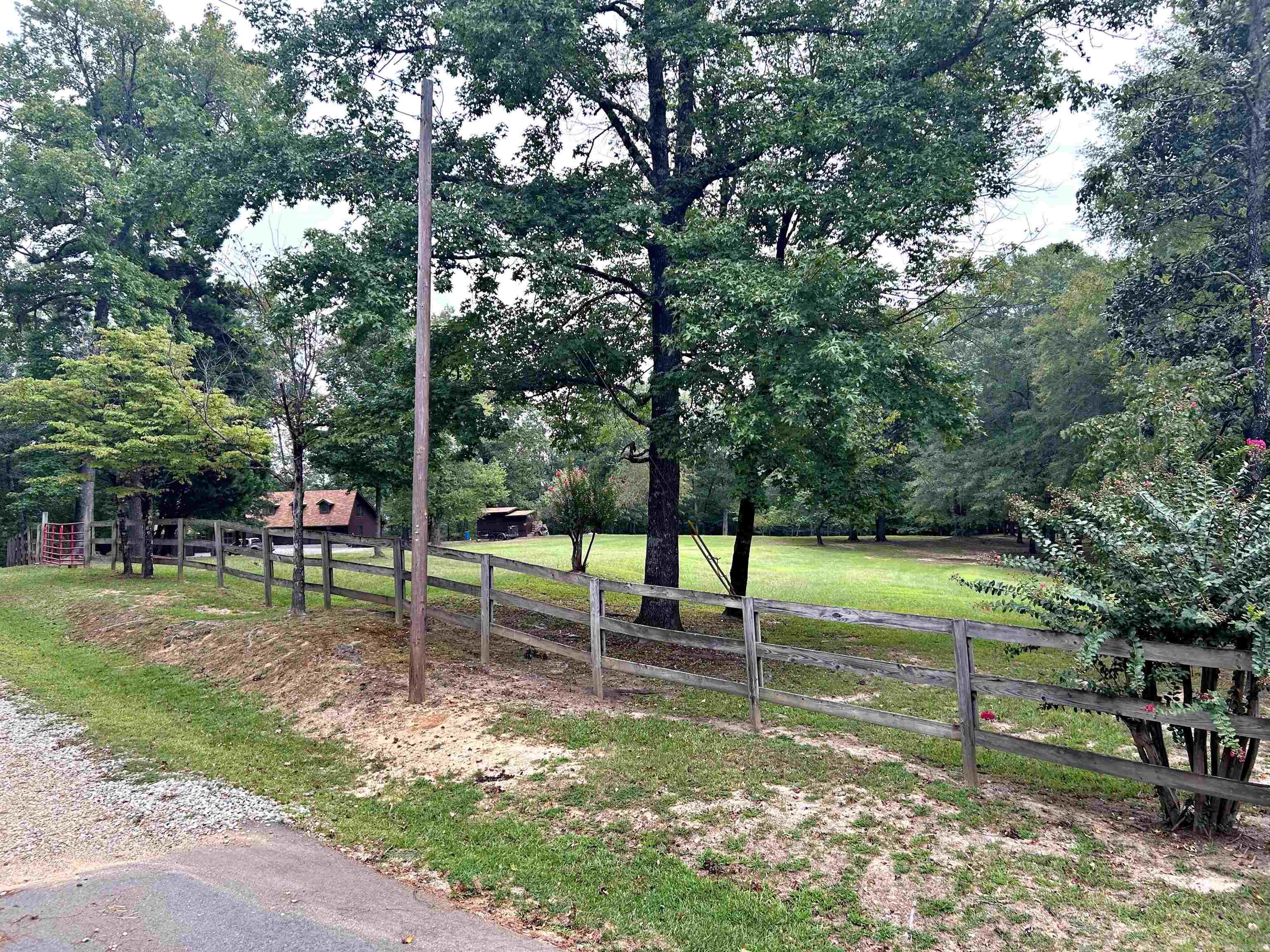 31 Shuff Road