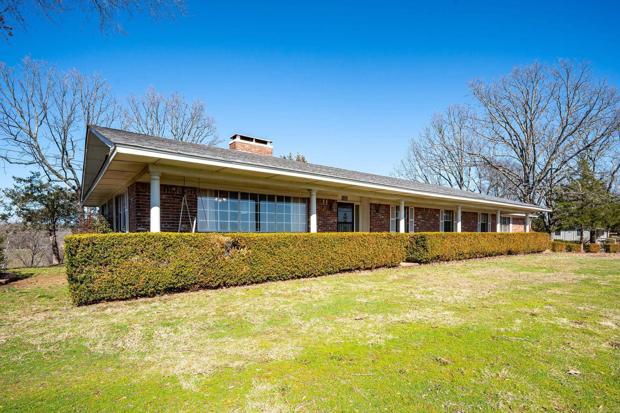 1450 Grandview Heights