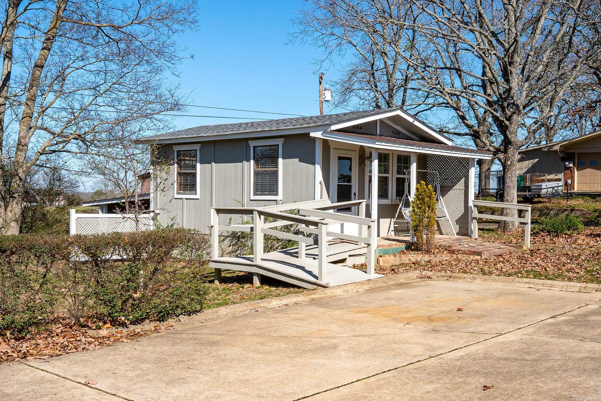 1450 Grandview Heights
