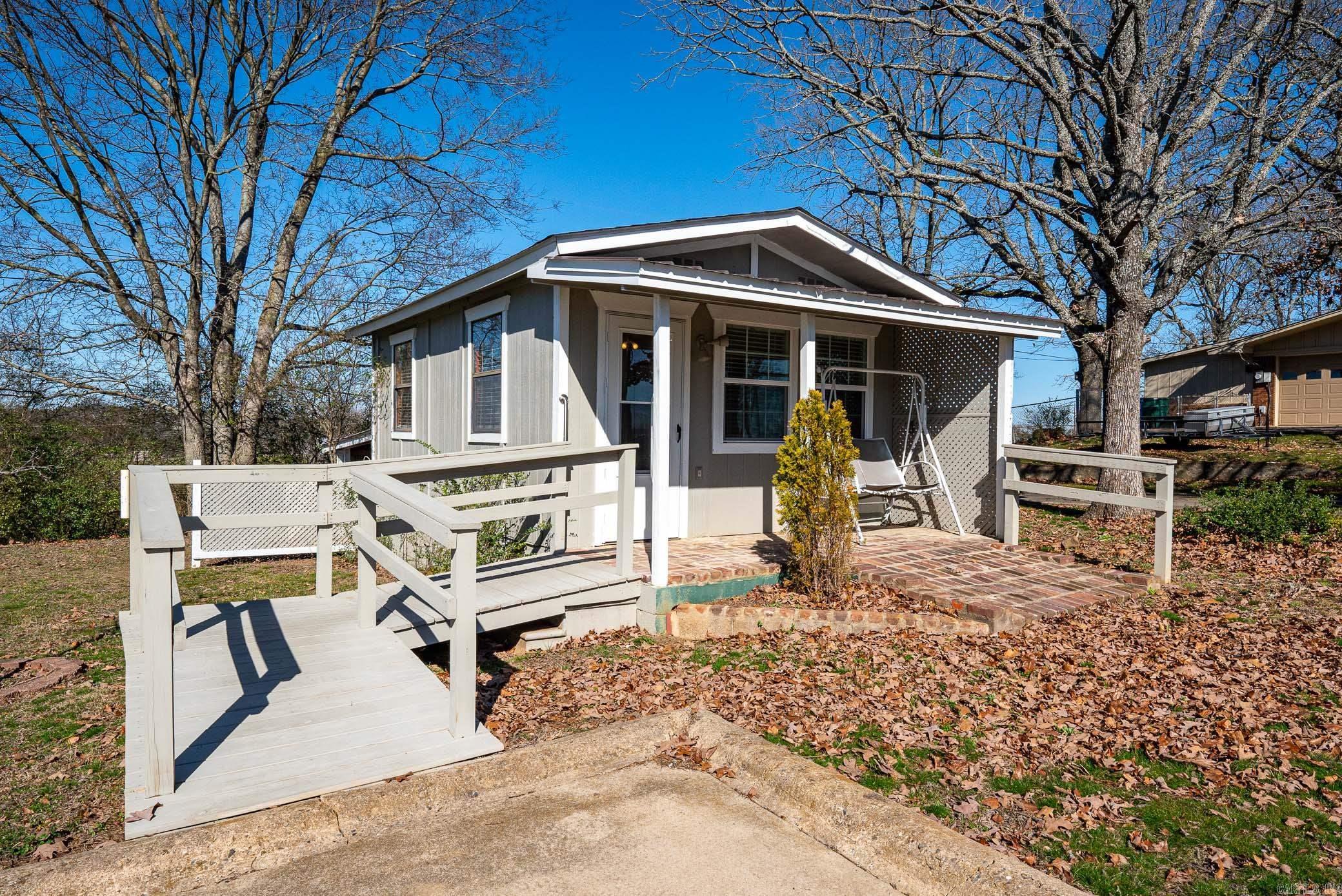 1450 Grandview Heights