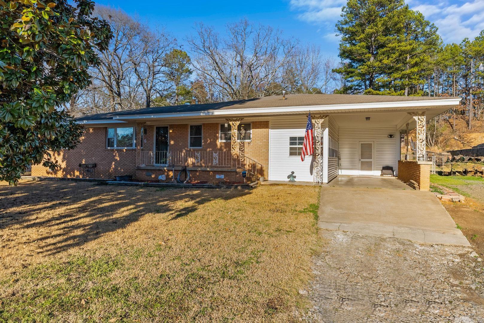11908 MacArthur Dr