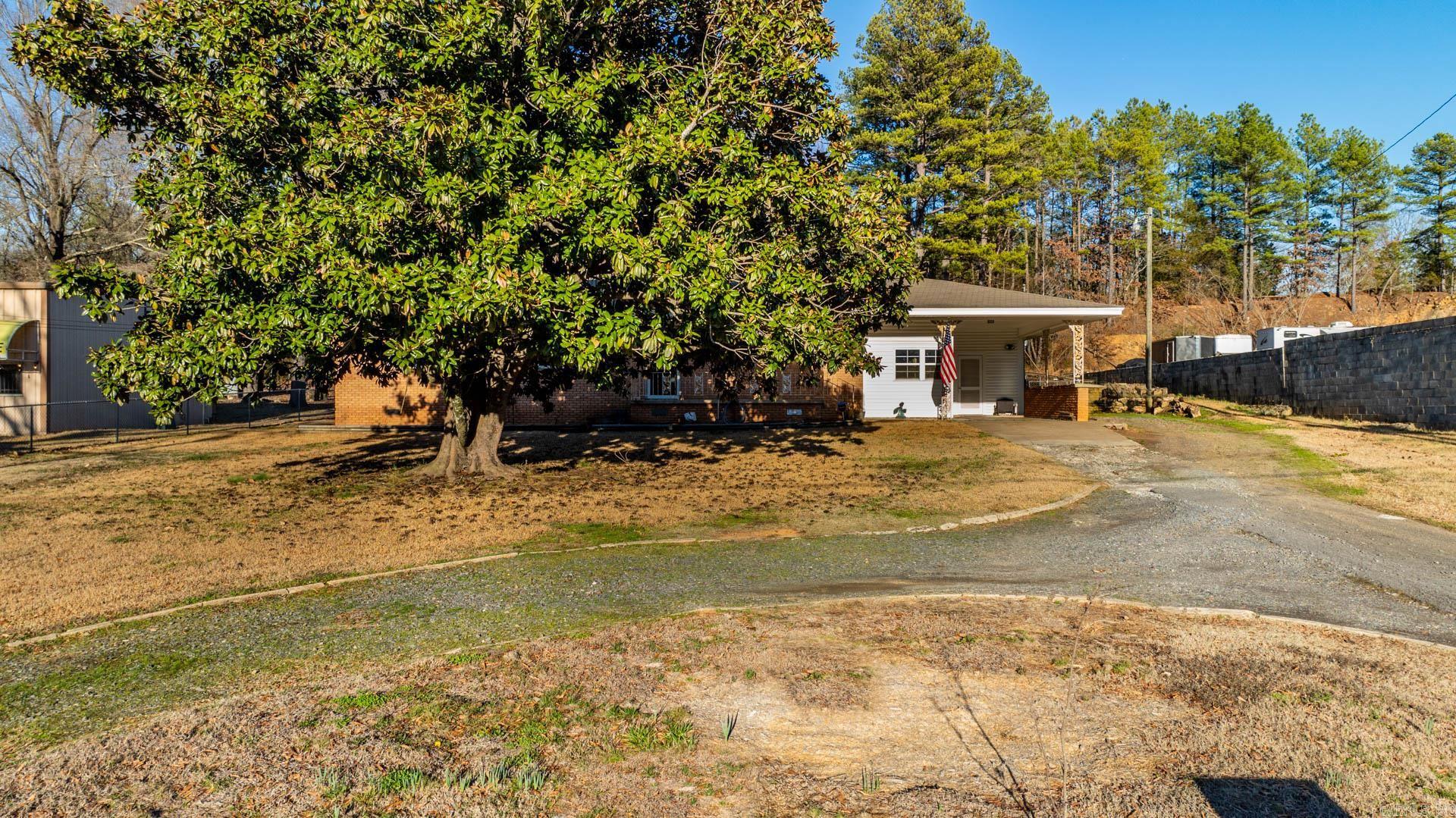 11908 MacArthur Dr