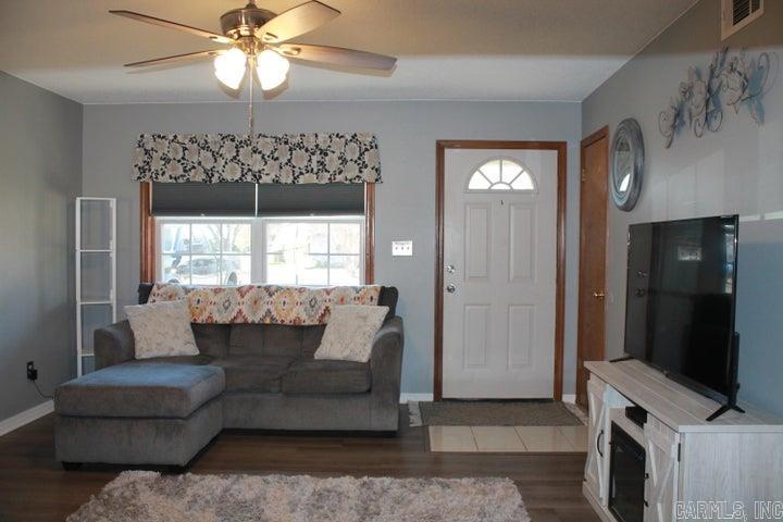 1504 N Oswego Avenue