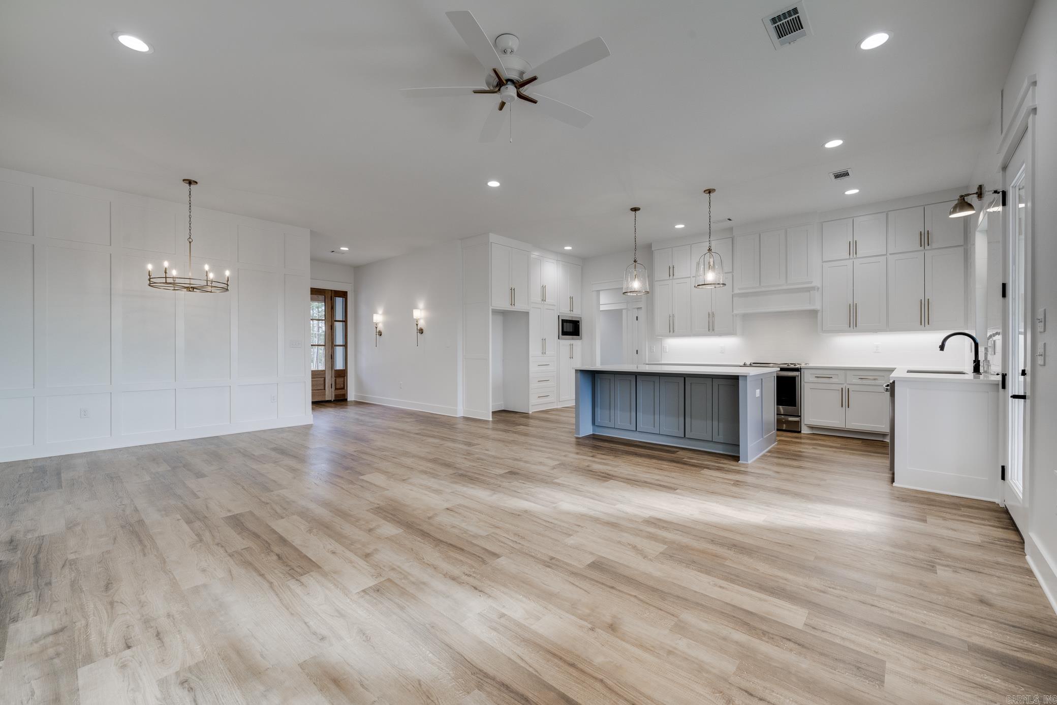 50 Lieblong Road