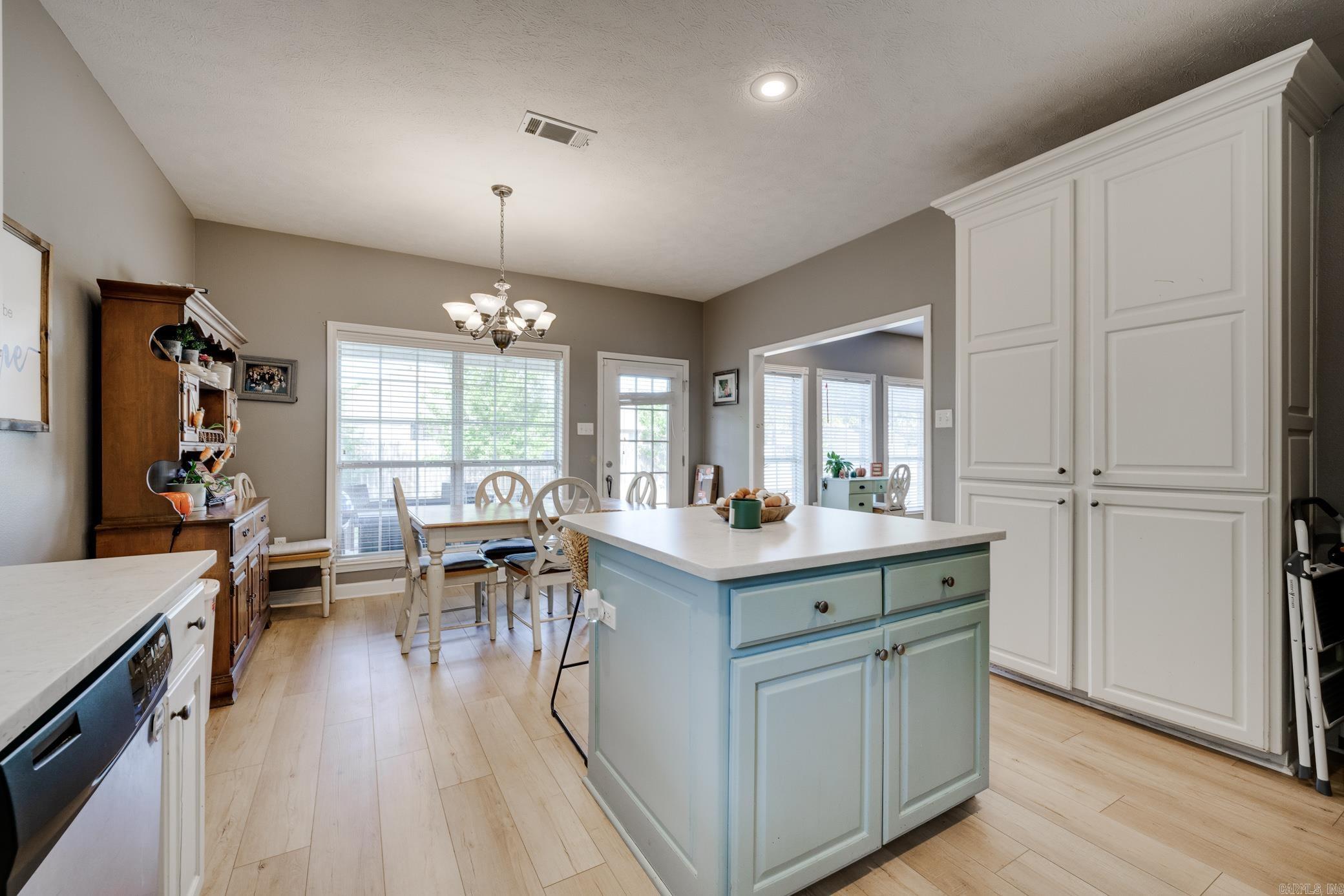 2560 Apple Blossom Drive