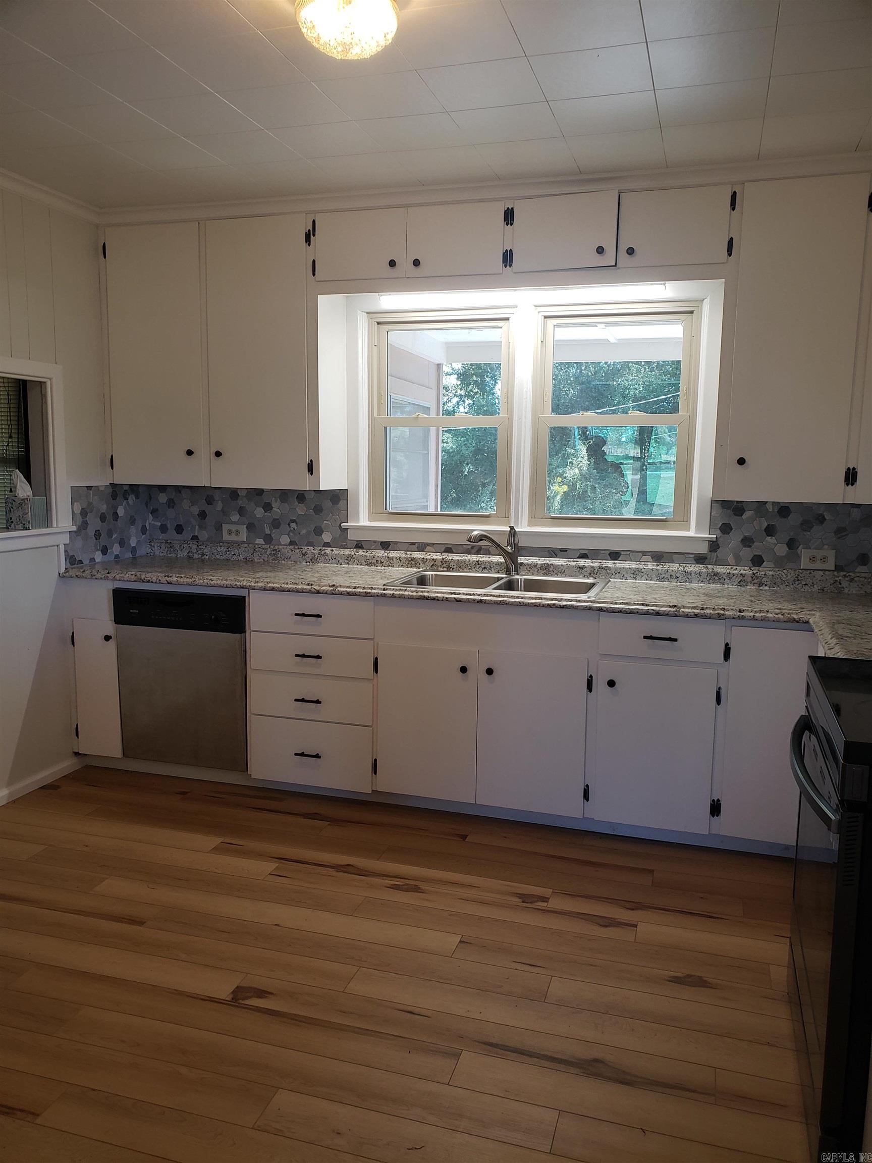 1189 Highway 329 Highway