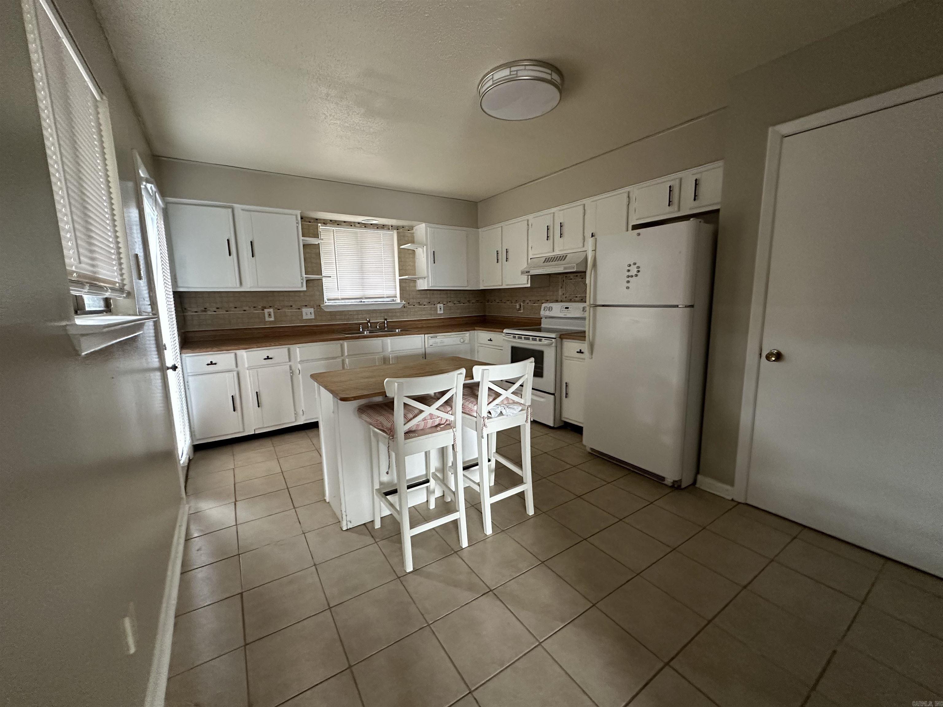 2001 Reservoir Road Unit: #12