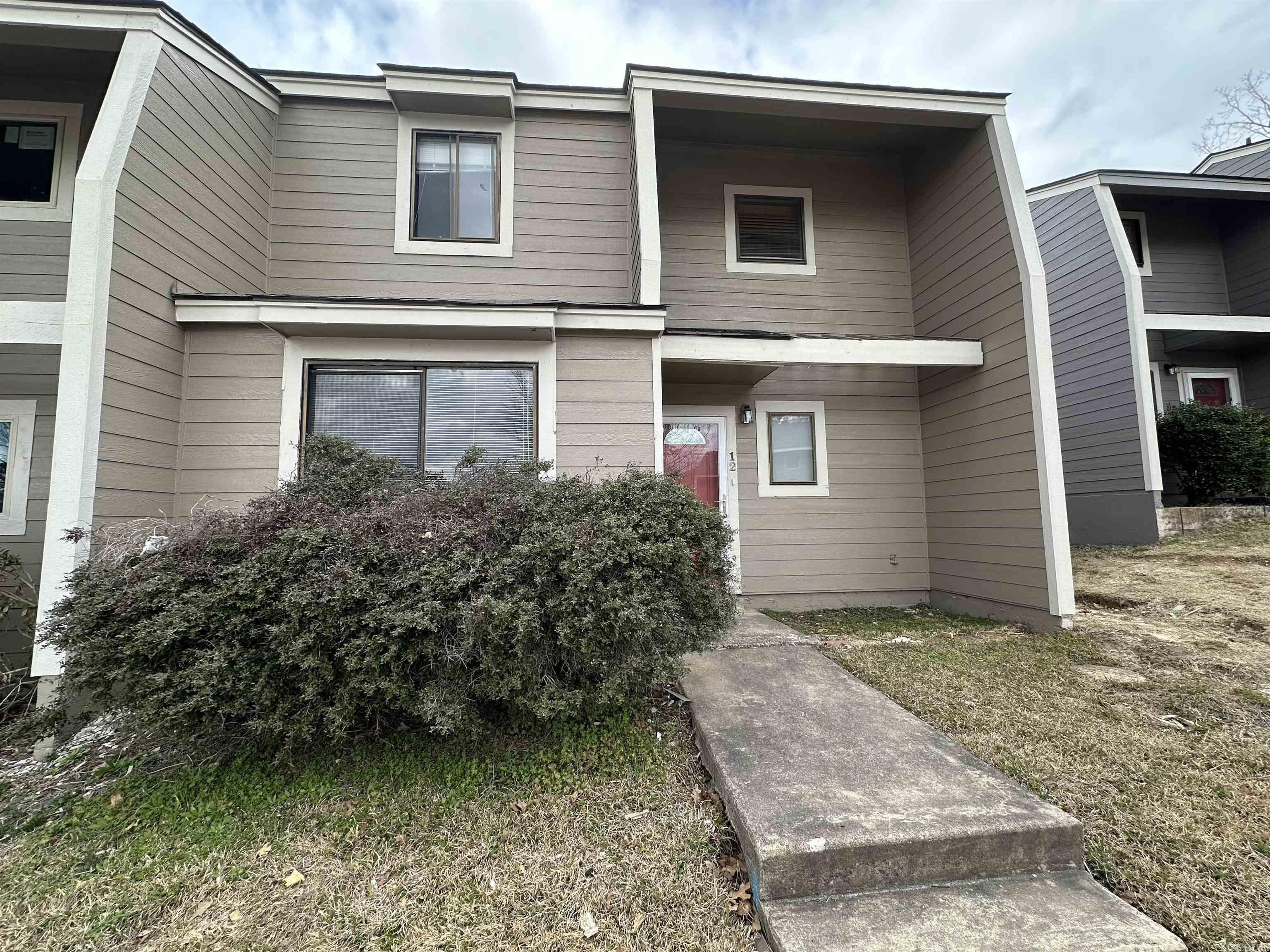 2001 Reservoir Road Unit: #12