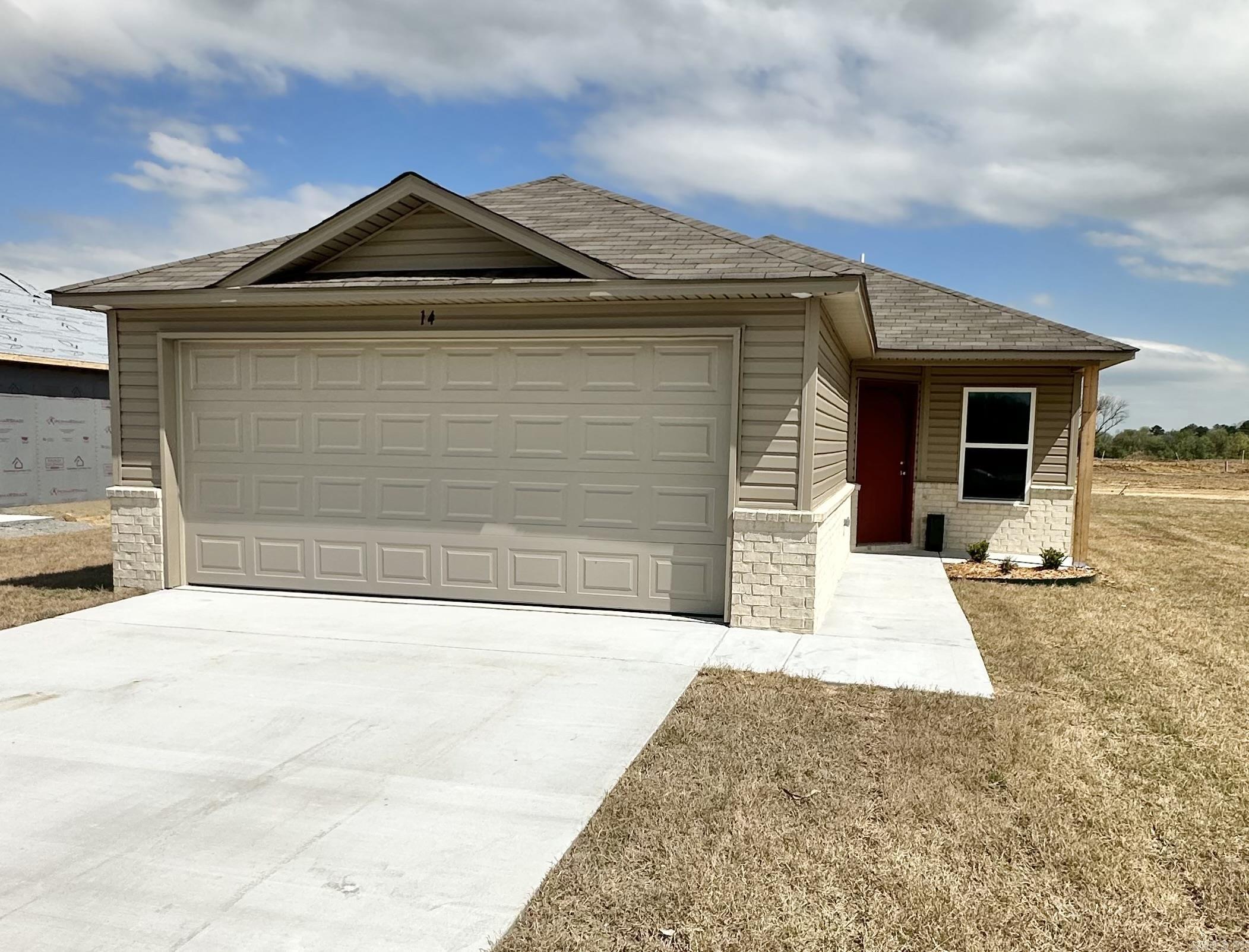 14 Farmhouse Circle