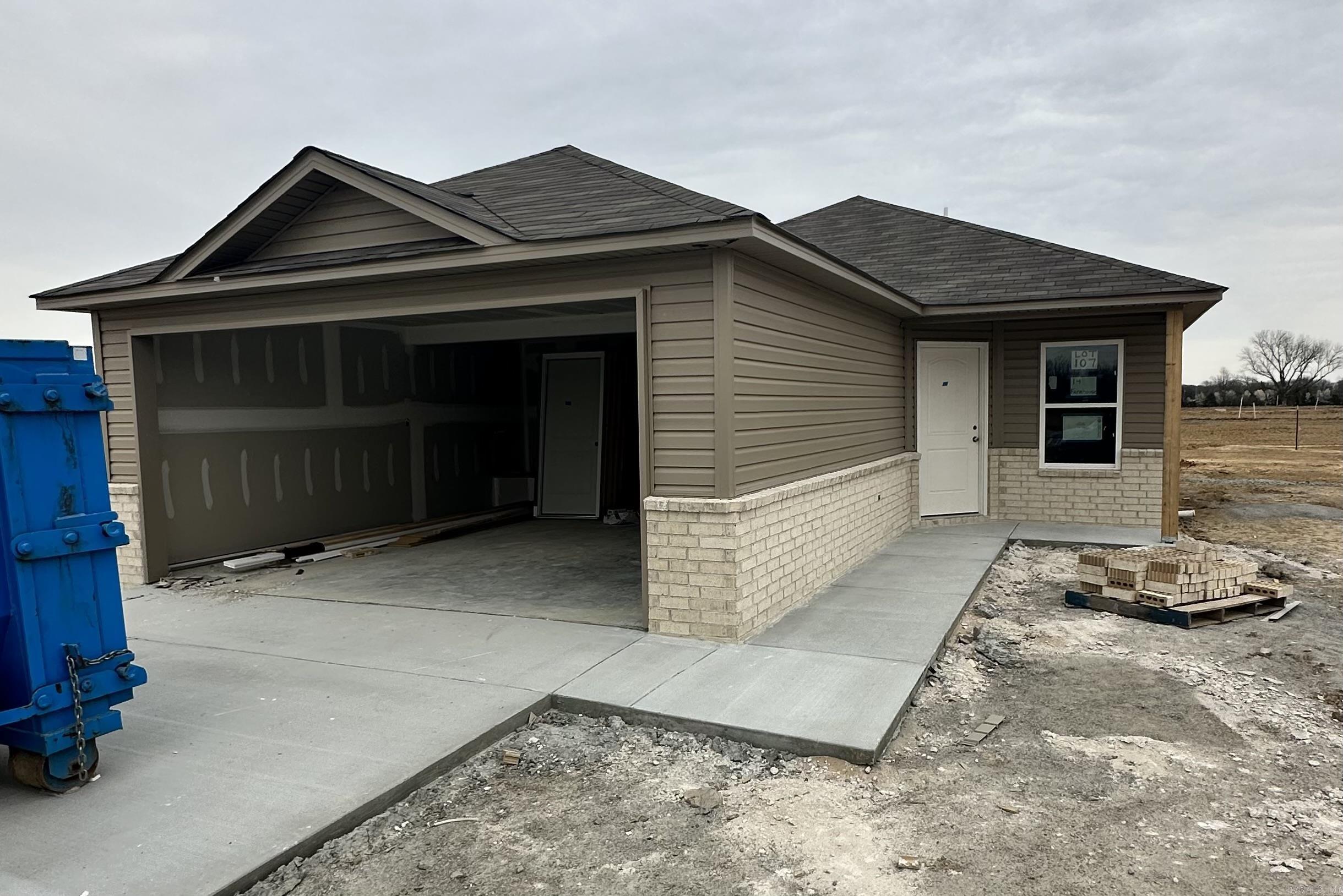 14 Farmhouse Circle